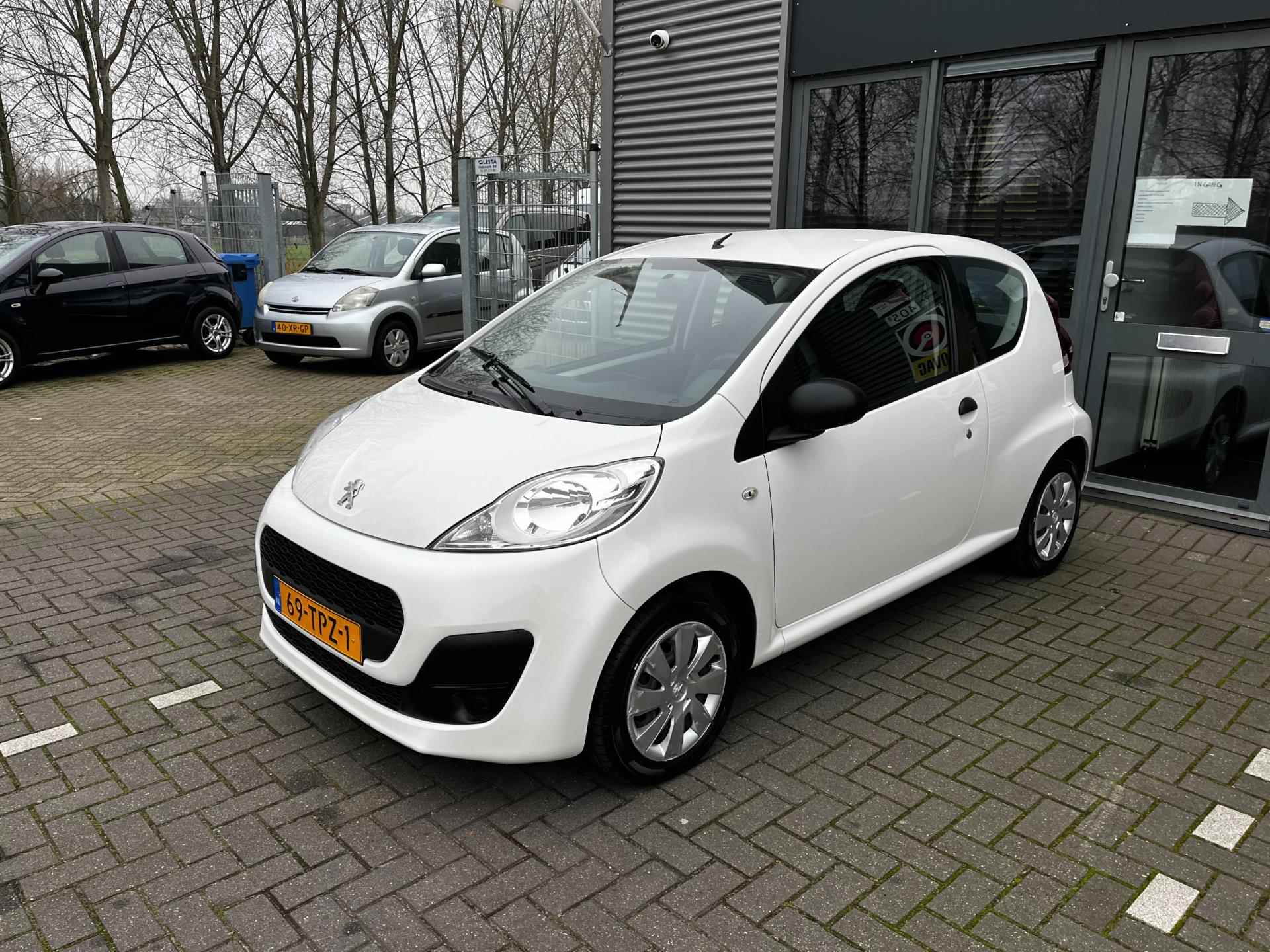 Peugeot 107 1.0 Access Accent - 6/19