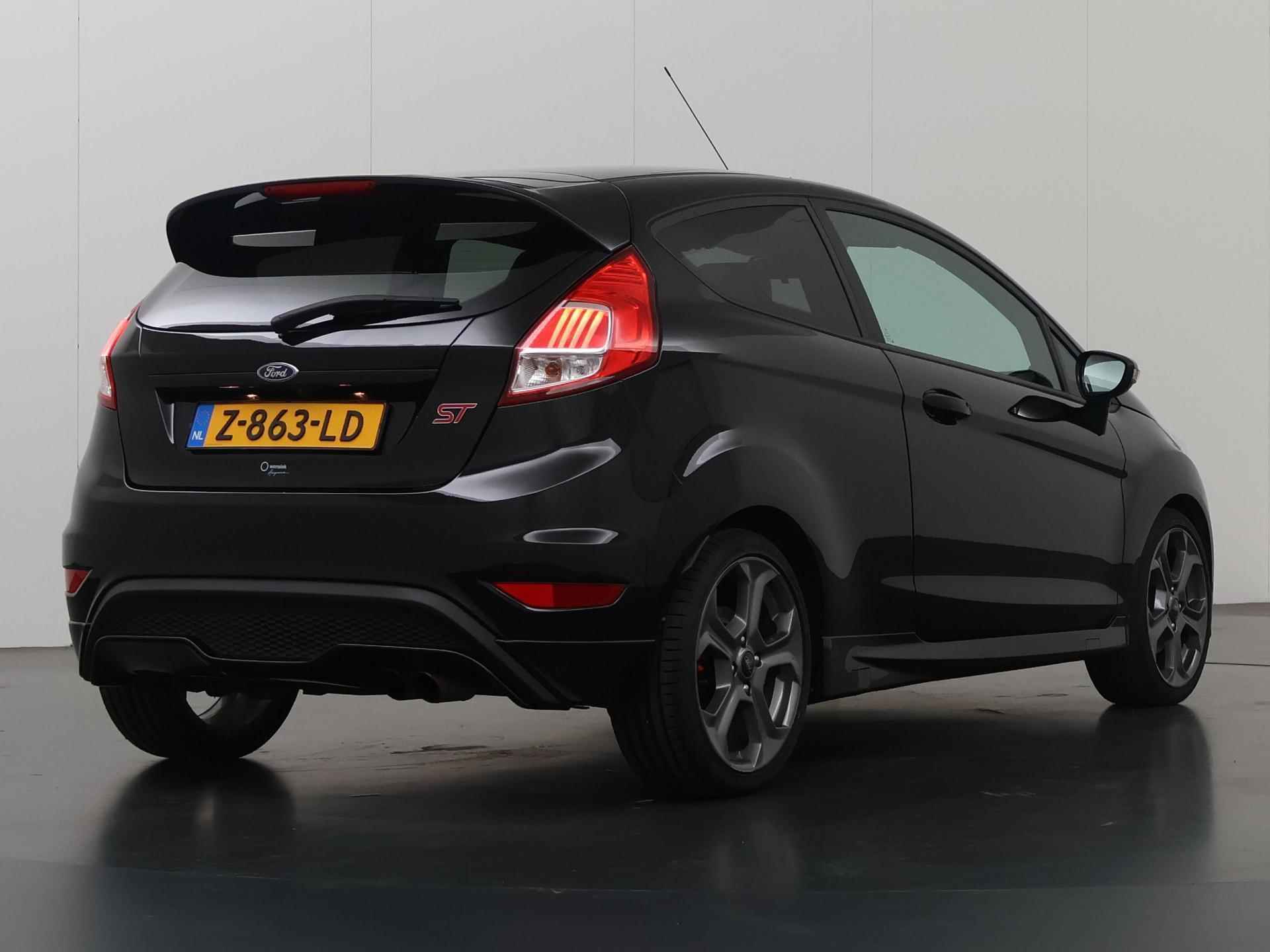 Ford Fiesta 1.6 ST 182pk | Performance Pack | Parkeercamera | Climate Control | Navigatiesysteem | - 3/42