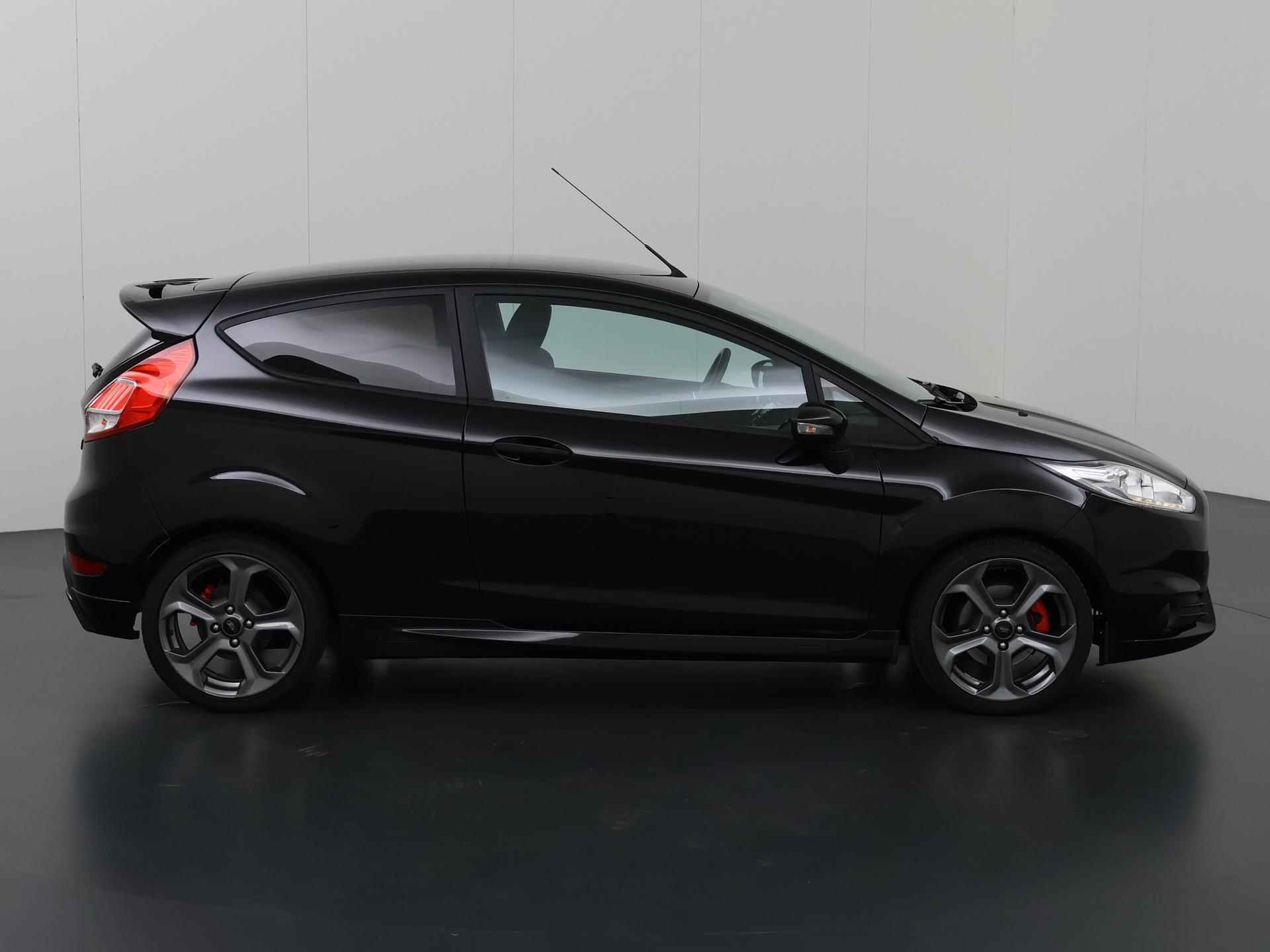 Ford Fiesta 1.6 ST 182pk | Performance Pack | Parkeercamera | Climate Control | Navigatiesysteem | - 7/42