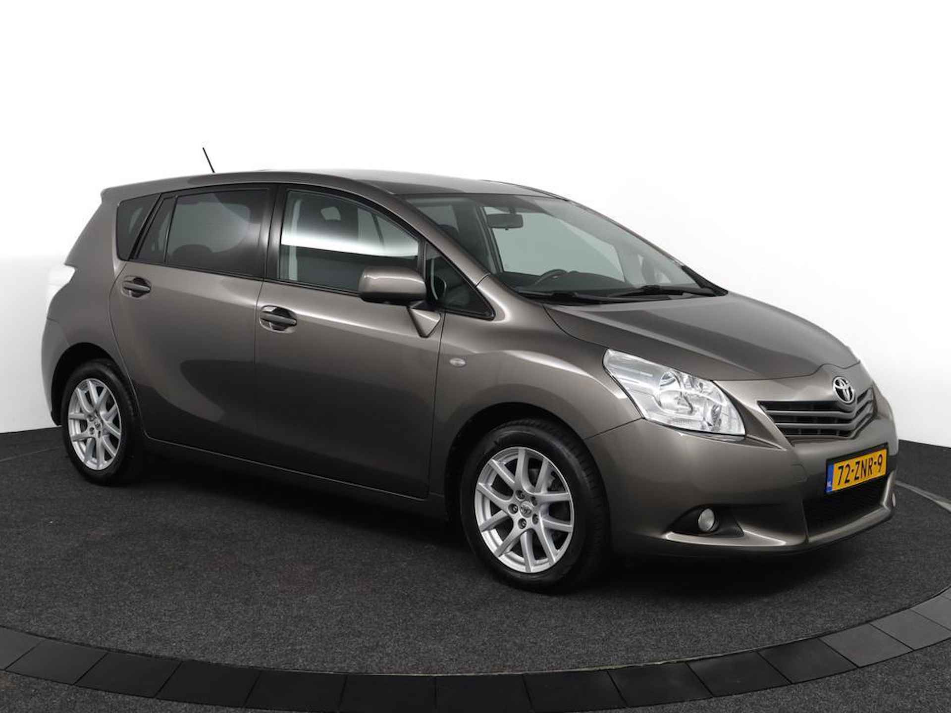 Toyota Verso 1.8 VVT-i Business Titanium | Navigatie | Trekhaak | Climate control | Cruise control | - 13/52