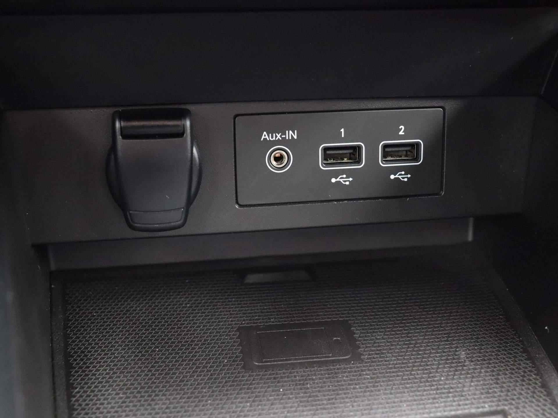 Renault Clio TCe 90pk R.S. Line | Apple carplay | Sportstoelen | Achteruitrijcamera | - 28/49