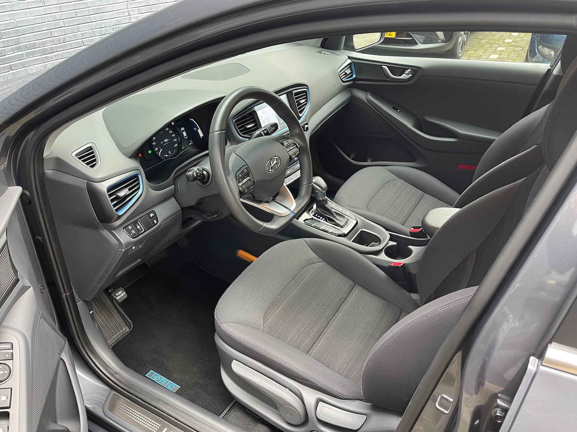 HYUNDAI Ioniq 1.6 GDI Blue HYBRID HEV 141 pk Automaat Comfort | Adaptieve Cruisecontrol | Navigatie | Climatecontrol | LED Verlichting | - 4/29