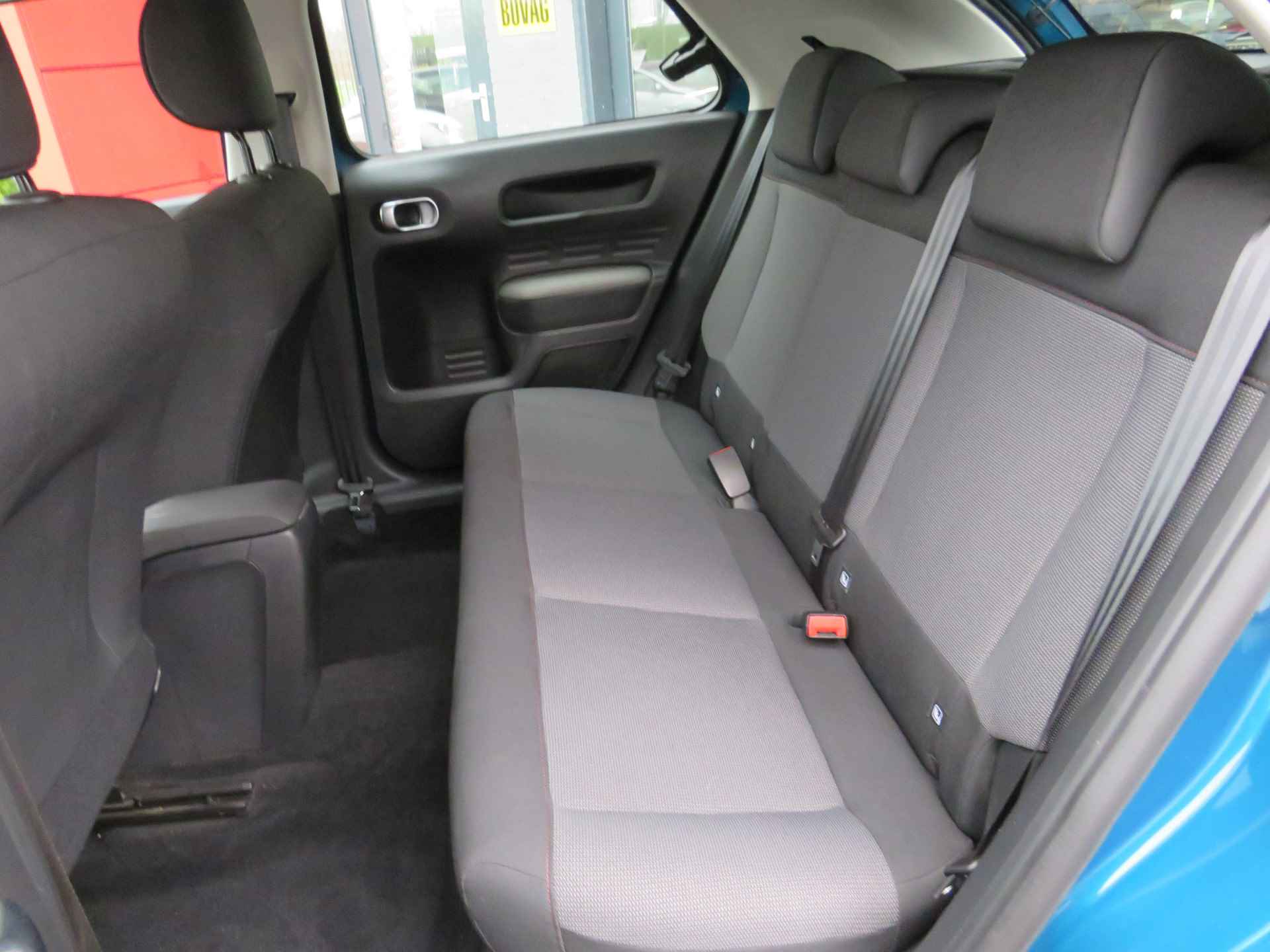 Citroën C4 Cactus 1.2 PureTech Business| 110-PK| Volautomaat | Clima-Airco | Navigatie | Trekhaak | Incl. BOVAG Garantie | Parkeersensoren | - 18/38