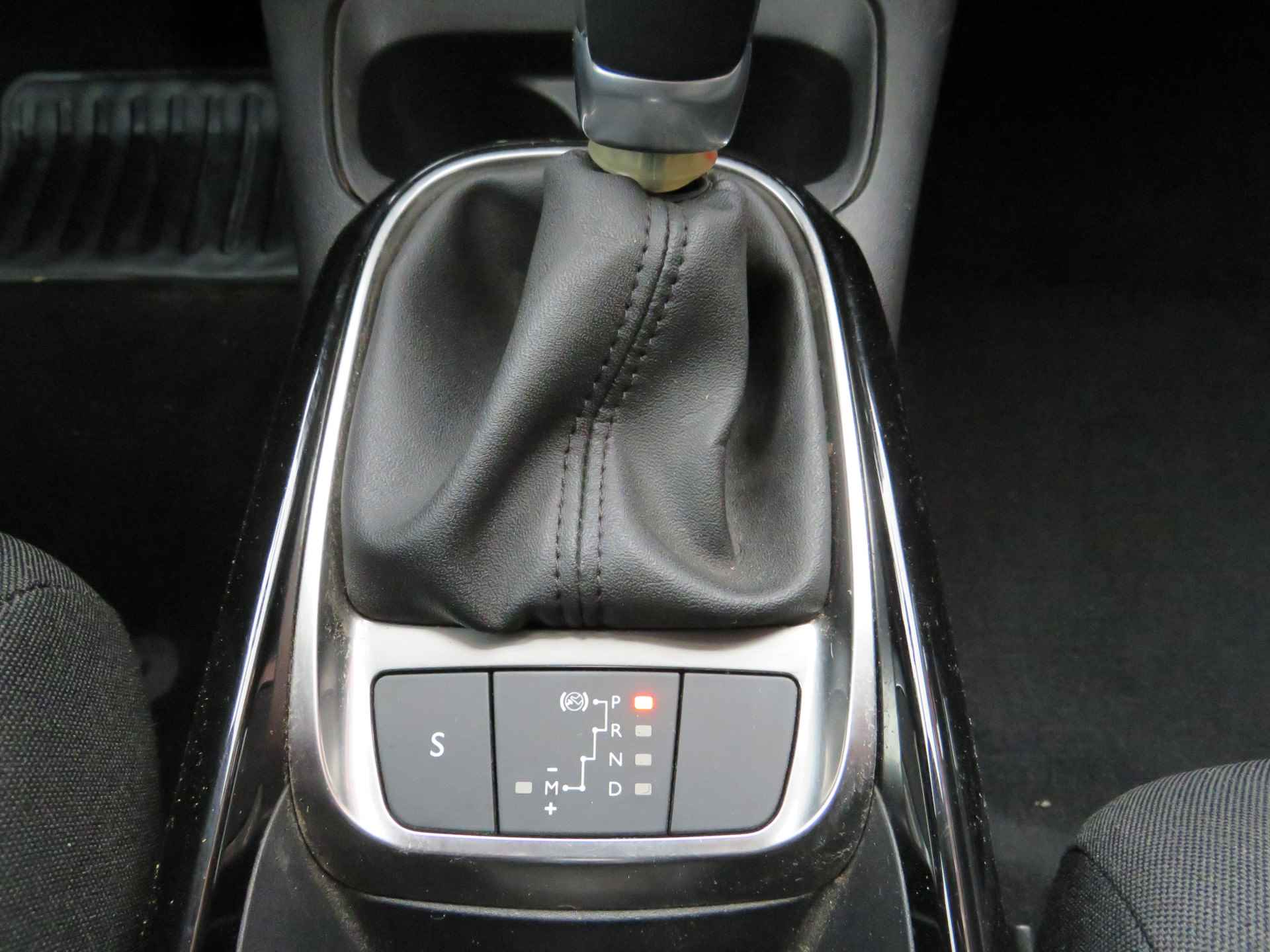Citroën C4 Cactus 1.2 PureTech Business| 110-PK| Volautomaat | Clima-Airco | Navigatie | Trekhaak | Incl. BOVAG Garantie | Parkeersensoren | - 31/38