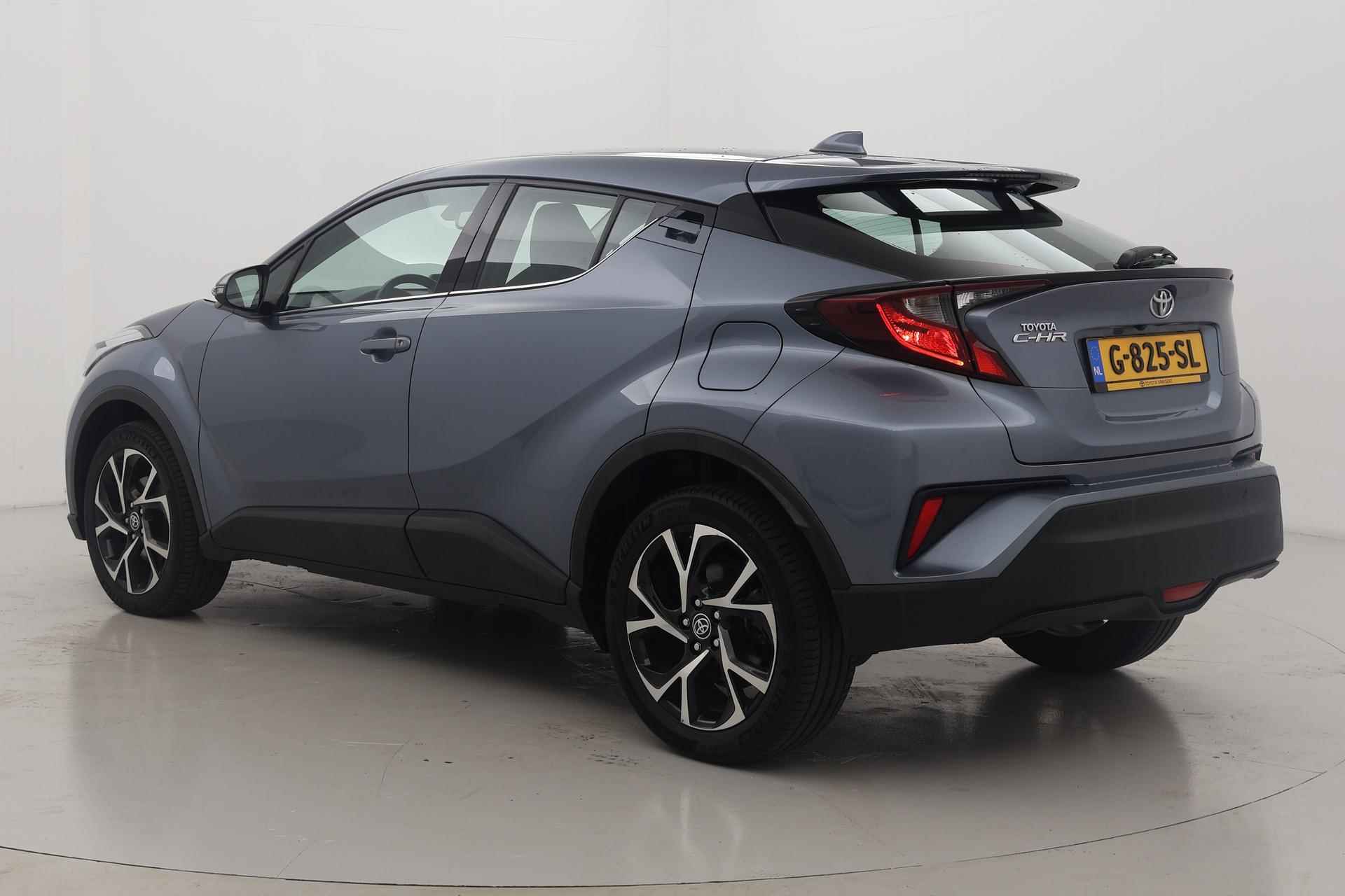 Toyota C-HR 1.2 Turbo Dynamic Navigatie - 4/33