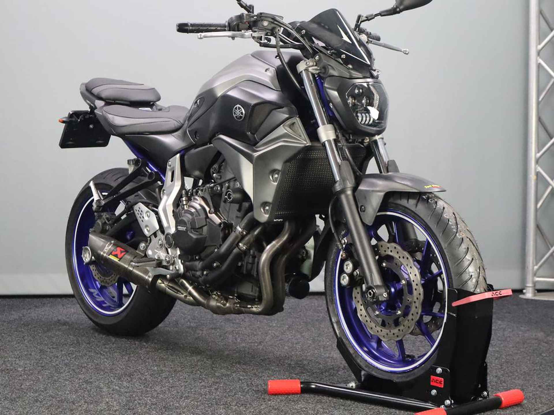 Yamaha MT-07 - 3/12