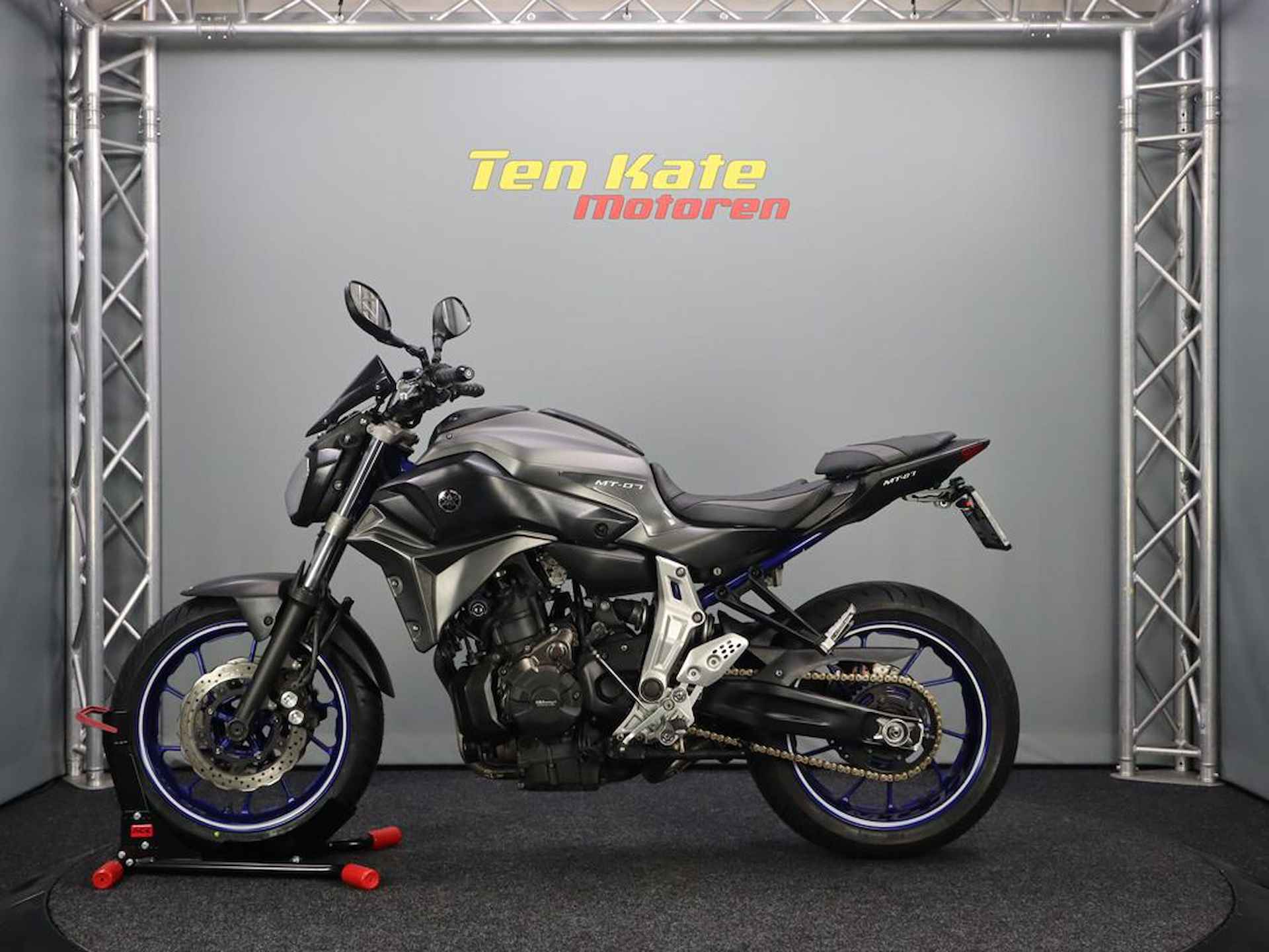 Yamaha MT-07 - 7/12