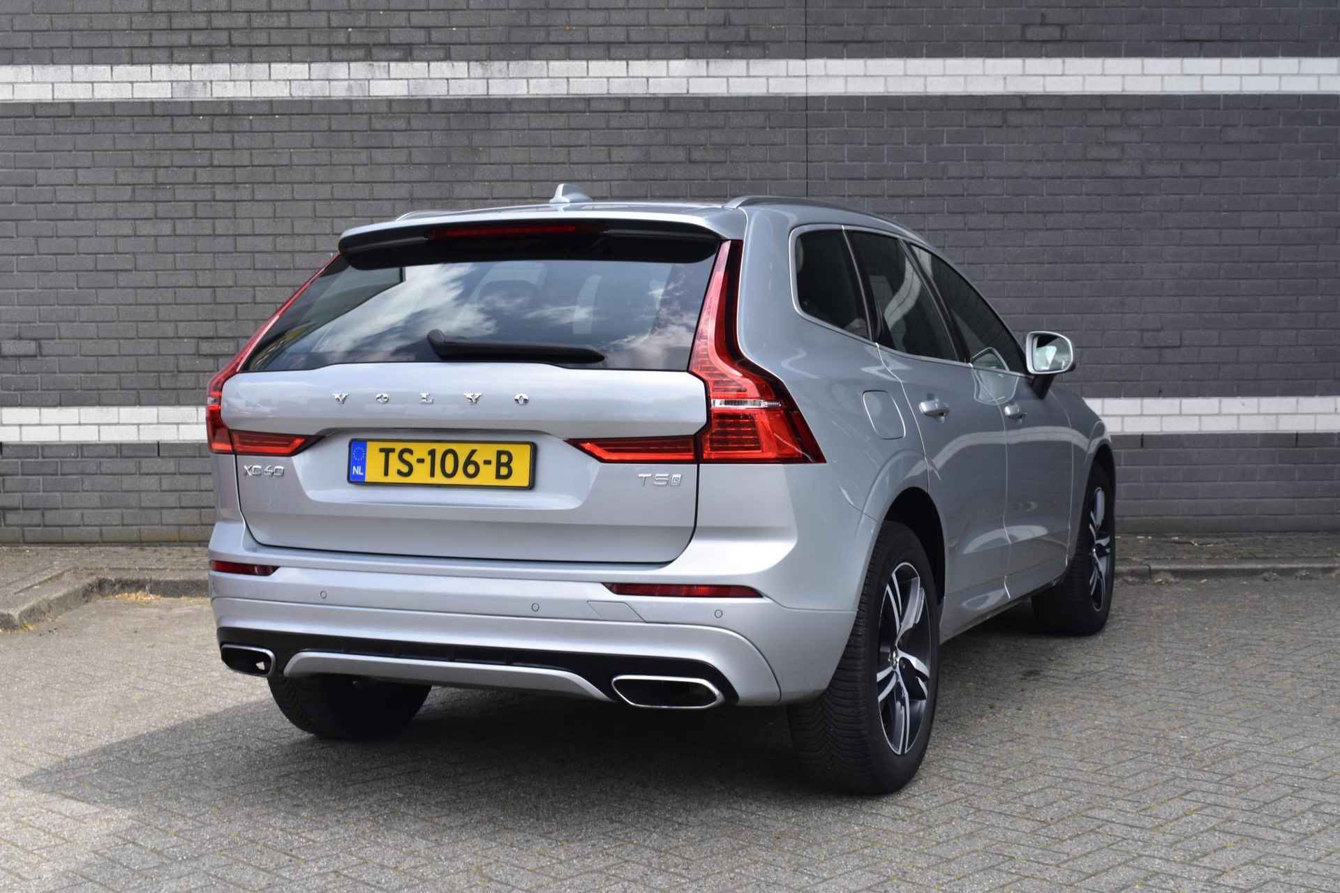 Volvo XC60 2.0 T5 R-Design / Panoramadak / H&K Audio / Leder / Keyless - 2/34