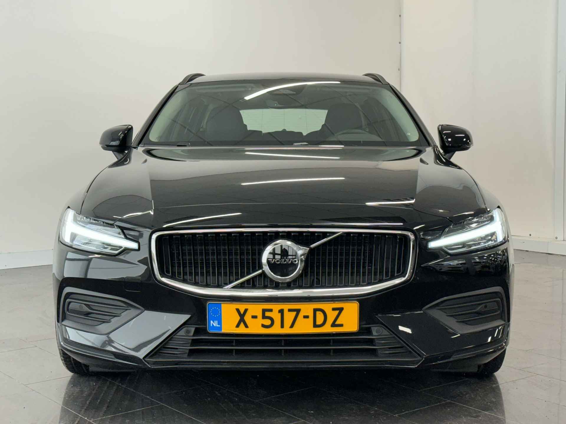 Volvo V60 B3 Essential Edition - 13/36