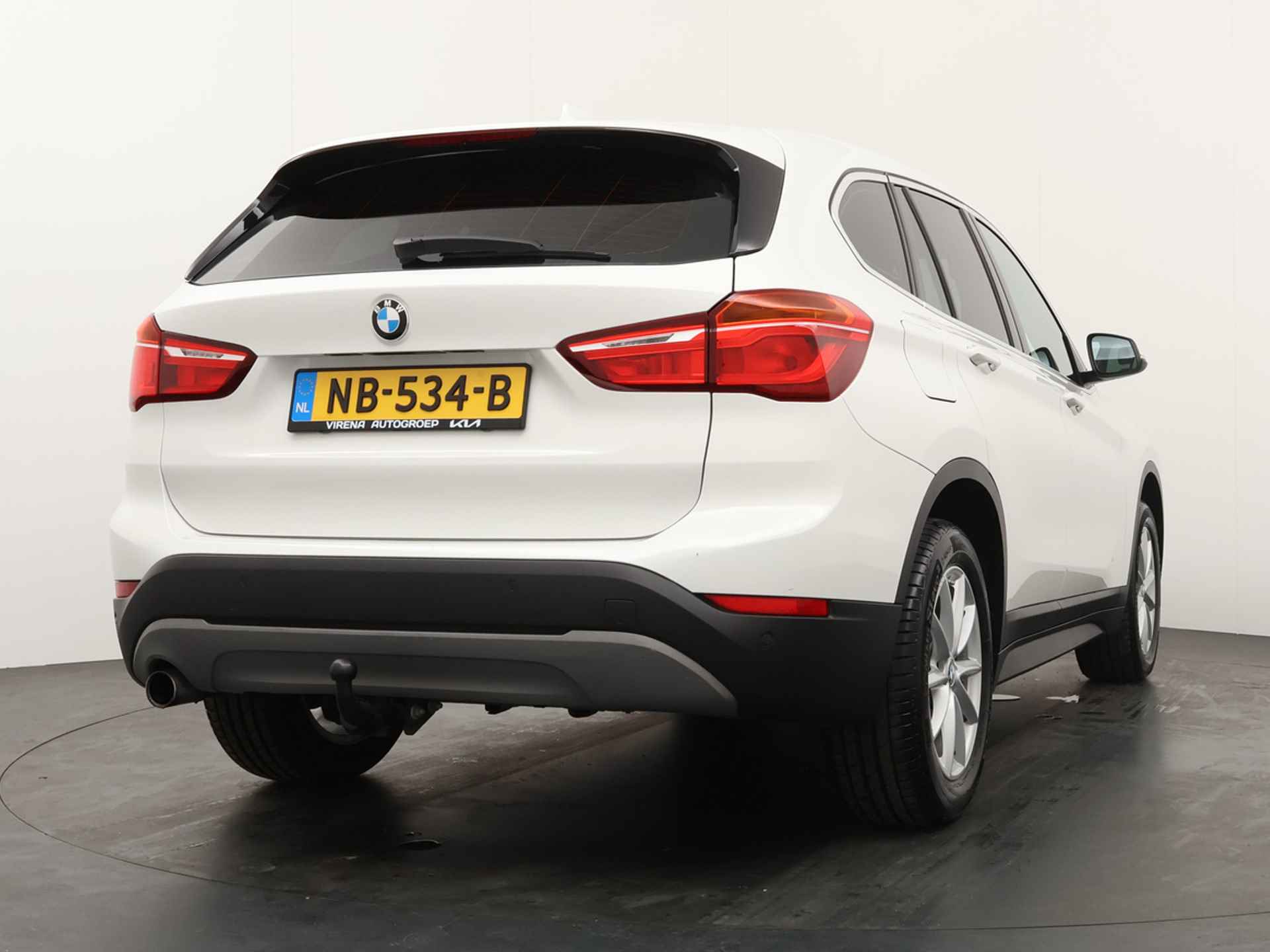 BMW X1 sDrive18i Centennial High Executive - Cruise Control  - Climate Control - LED - Navigatie - Lichtmetalen Velgen - Bovag Garantie - 7/43