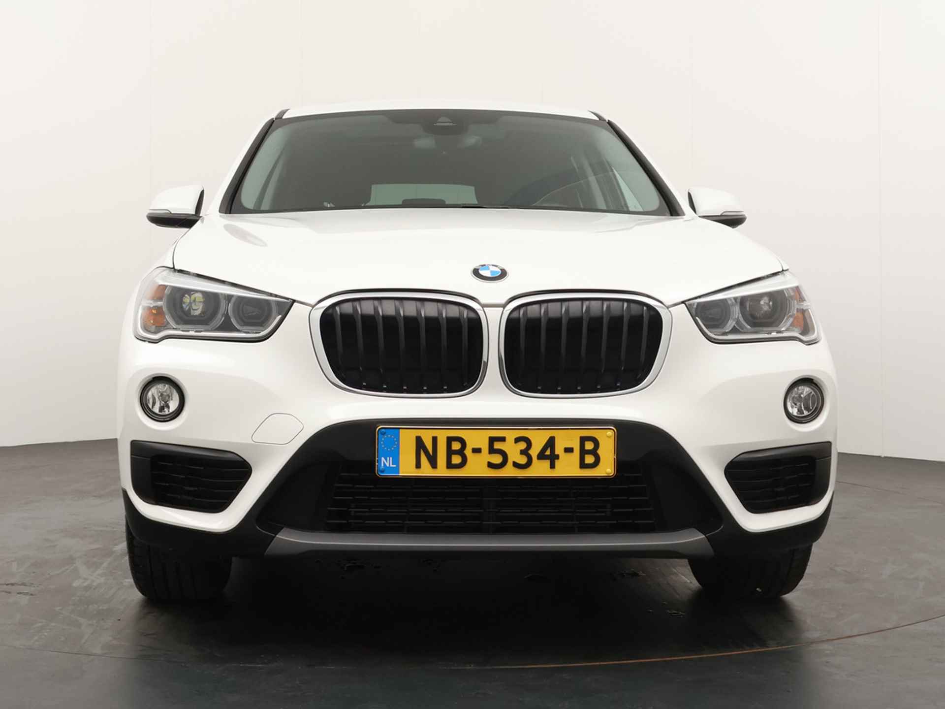 BMW X1 sDrive18i Centennial High Executive - Cruise Control  - Climate Control - LED - Navigatie - Lichtmetalen Velgen - Bovag Garantie - 12/43