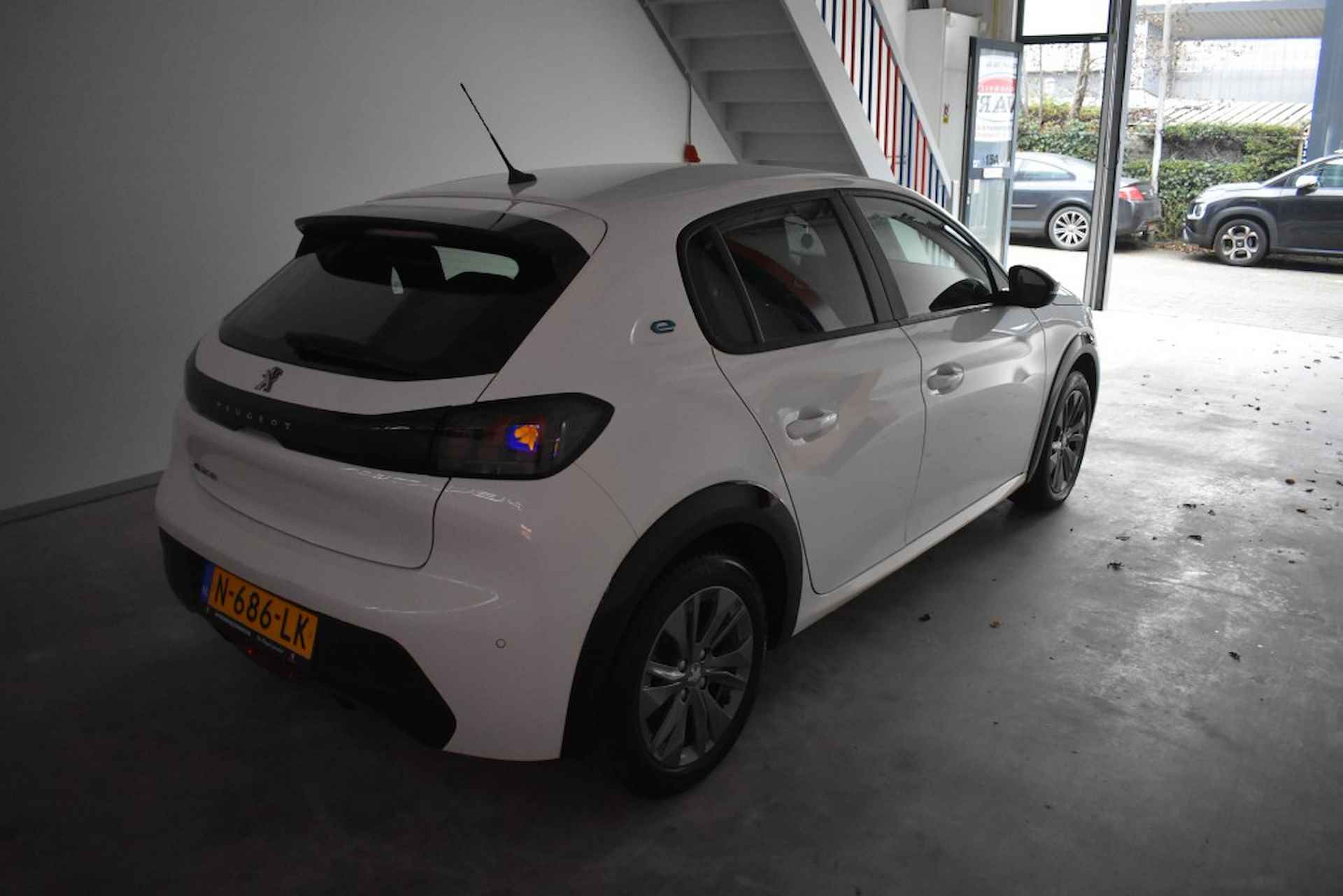 PEUGEOT 208 EV Active  Tijdelijk subsidie mogelijk. - 2/13