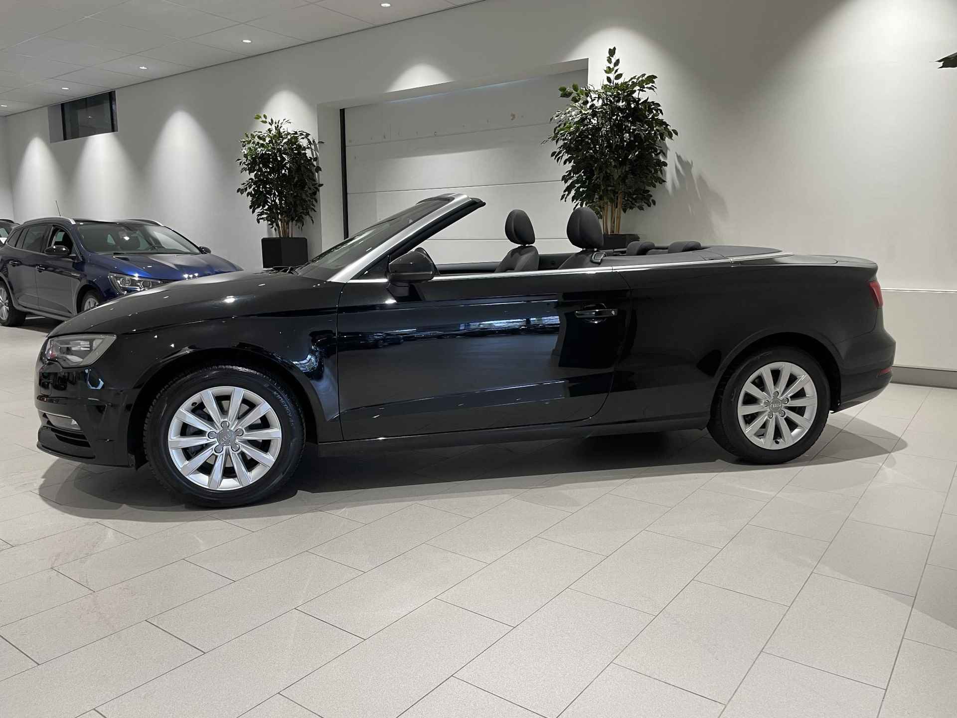 Audi A3 Cabriolet 1.4 TFSI Ambition Sport Edition 125 PK | Stoelverwarming | Cruise Control | Navigatie | Parkeersensoren | Climate Control | Bluetooth | Airco | Telefoonvoorbereiding | - 2/30