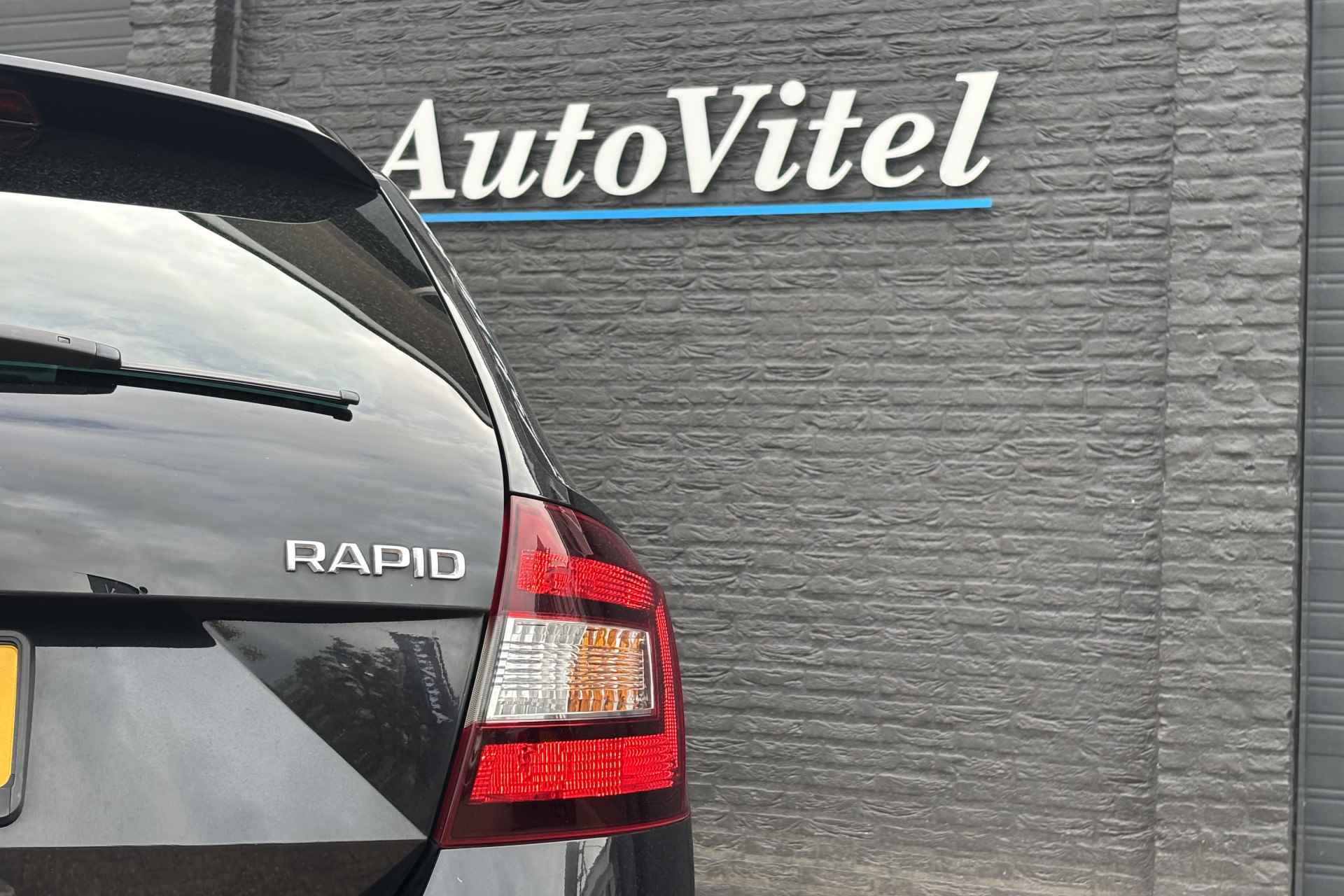 Škoda Rapid 1.4 TSI Greentech Monte Carlo Edition Automaat | Panodak | Sportstoelen | PDC | Navi - 19/32