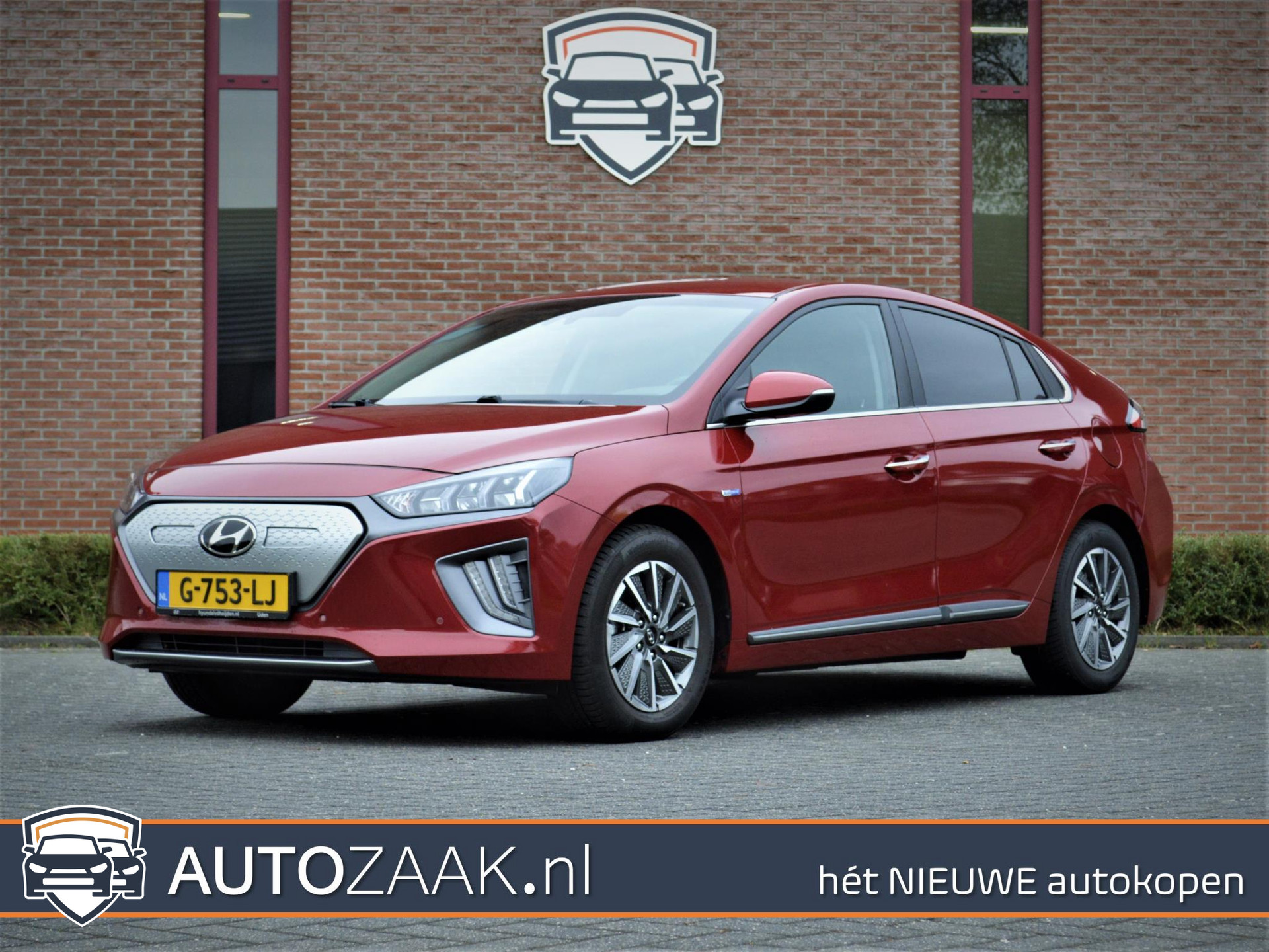 Hyundai Ioniq Premium EV 39kWh | € 19.950 na subsidie bij viaBOVAG.nl