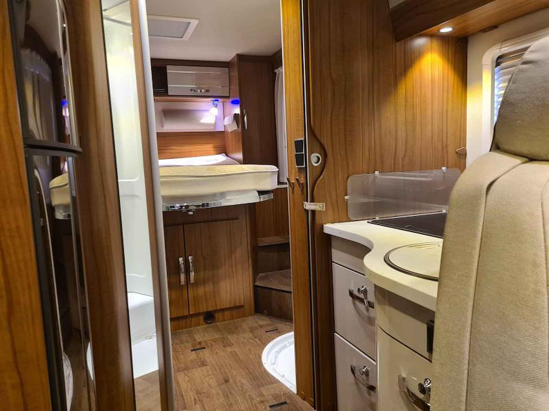 Hymer Tramp 698  Silverline Queensbed - 20/25