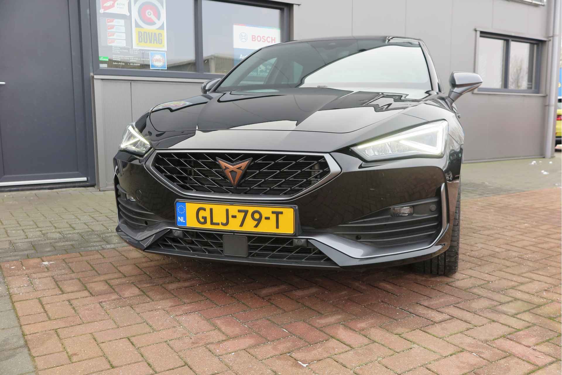 CUPRA Leon 1.4 e-Hybrid 180kw 245pk DSG  VZ Adrenaline Led , Virtual cockpit , Navi, DAB+ , Carplay, Stoelverwarming, Key-less, Lichtmetalen velgen, Klap spiegels, etc. - 8/68