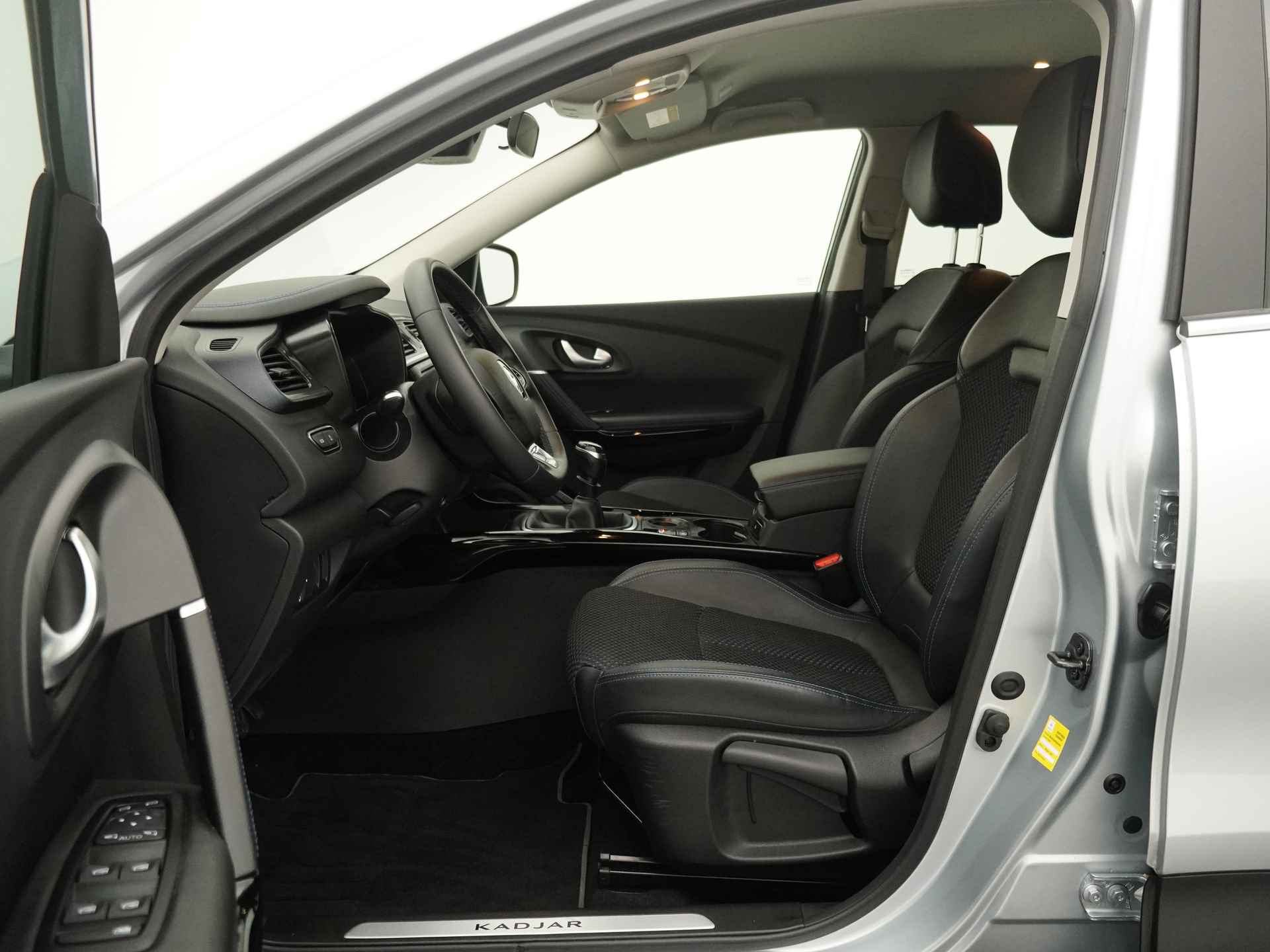 Renault Kadjar 1.3 TCe Zen - Navigatie - Climate Control - Camera - Cruise Control - 12 maanden BOVAG garantie - 18/48