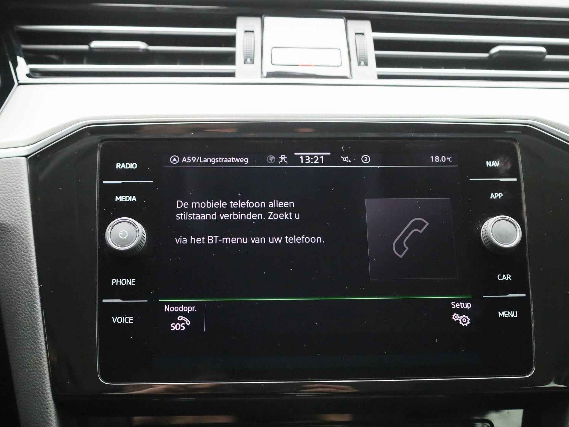 Volkswagen Passat Variant 1.5 TSI Elegance | Navigatie | Camera | LED Verlichting | Carplay | Climate Control | - 26/37