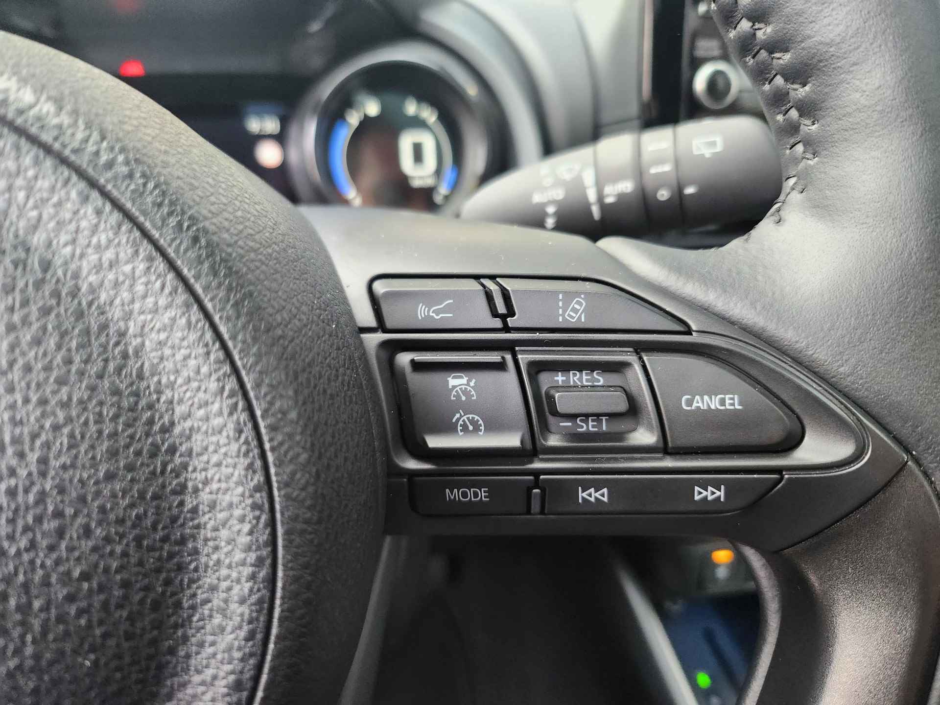 Mazda 2 Hybrid Automaat 1.5 Select /Panorama/ECC/Keyless/DAB/Head-up/CarPlay/16 inch LMV - 16/39
