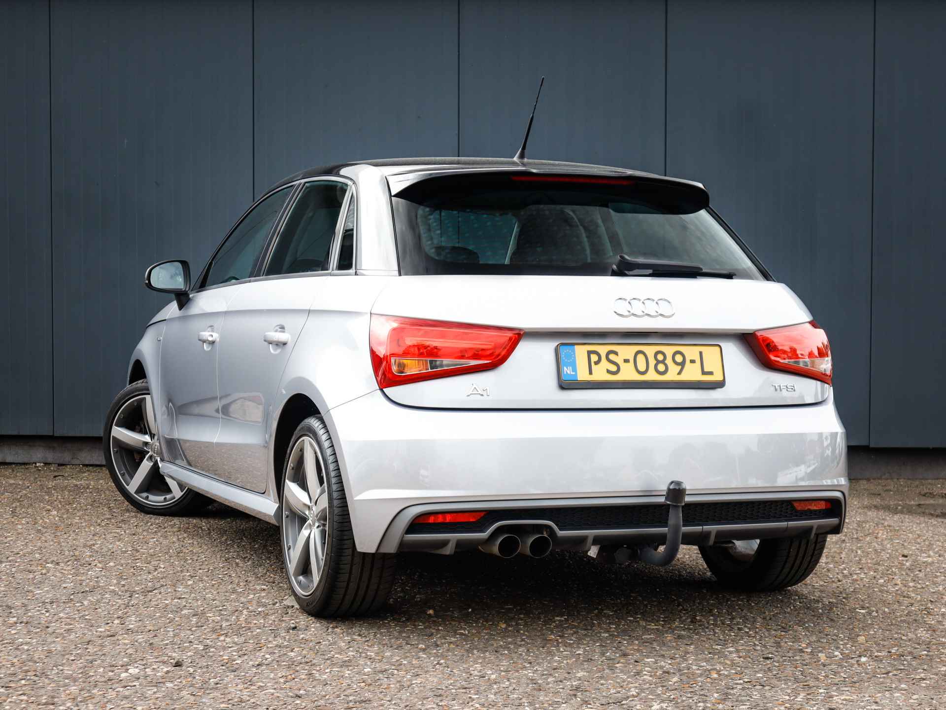 Audi A1 Sportback 1.4 TFSI Sport S-Iine (126 PK) 1e-Eig, Keurig-Onderh, 12-Mnd-BOVAG, Trekhaak, Airco, Bluetooth, Lm-Velgen-17Inch, Privacy-Glas - 31/34