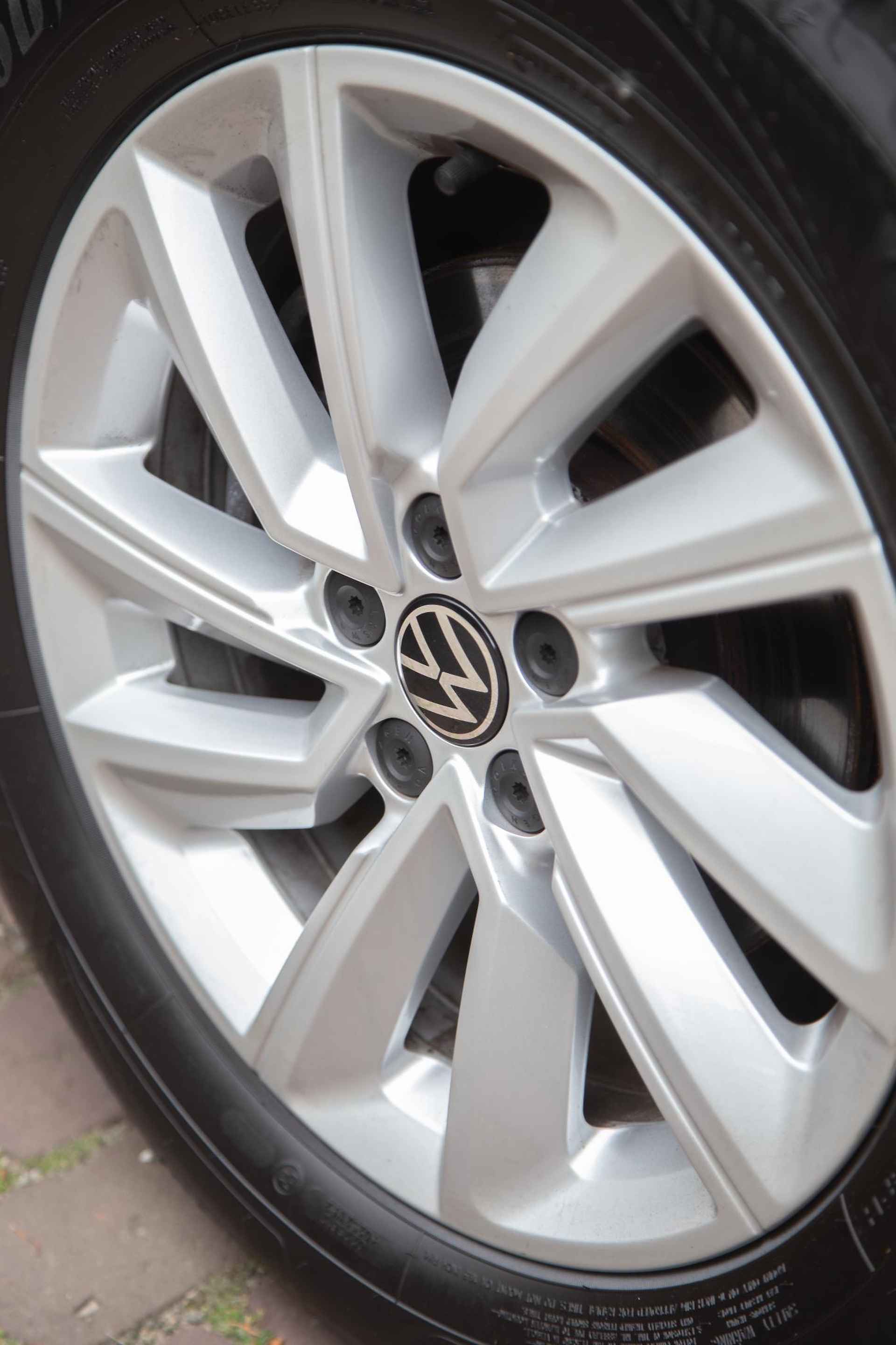 Volkswagen T-Cross 1.0 TSI Life Carplay | Stoelverwarming | PDC | 1e eign - 40/44