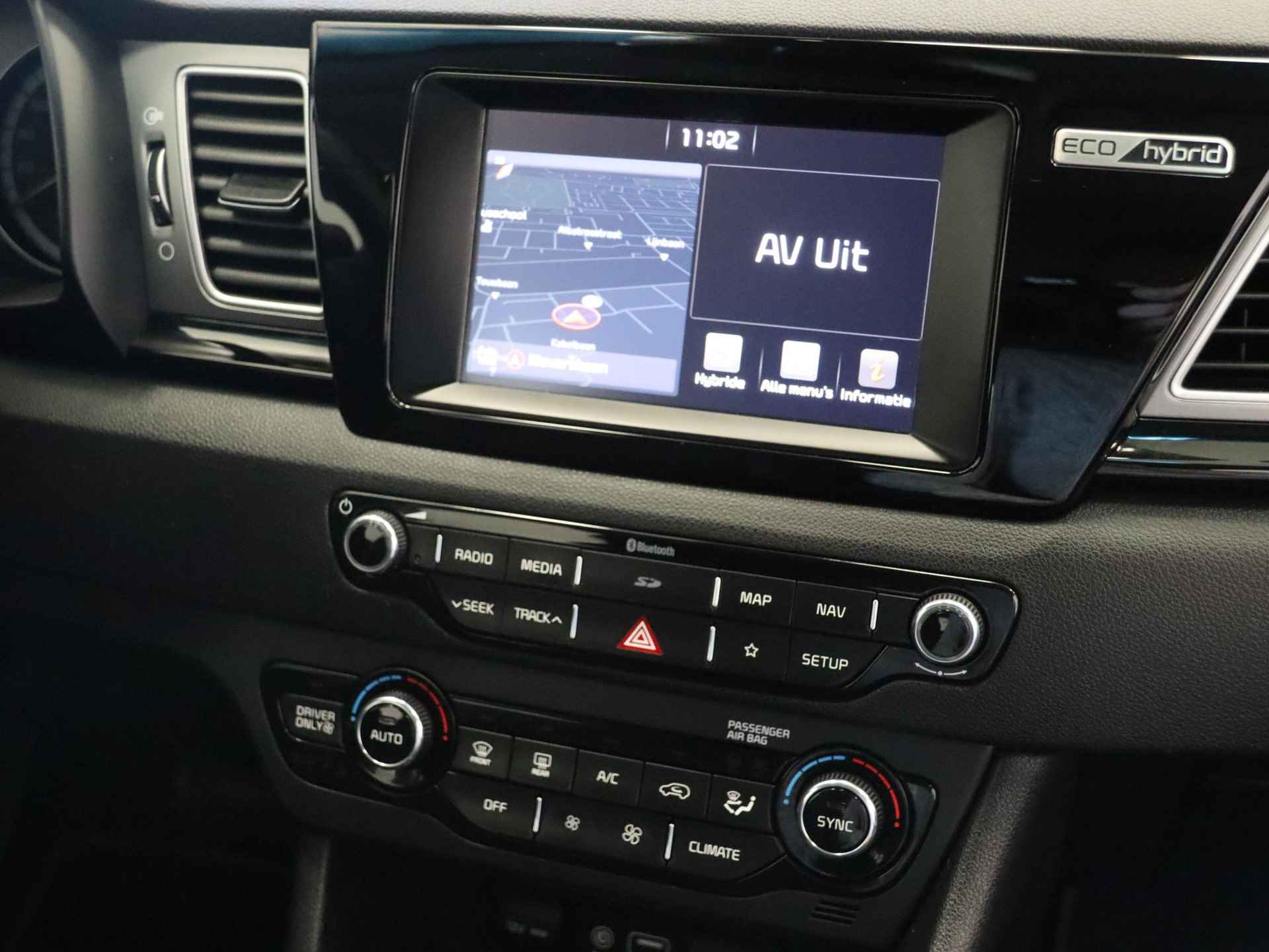 Kia Niro 1.6 GDi Hybrid First Edition | Navigatie | Camera | Climate control | Cruise control | Parkeersensoren achter | 18inch lichtmetalen velgen | - 21/35