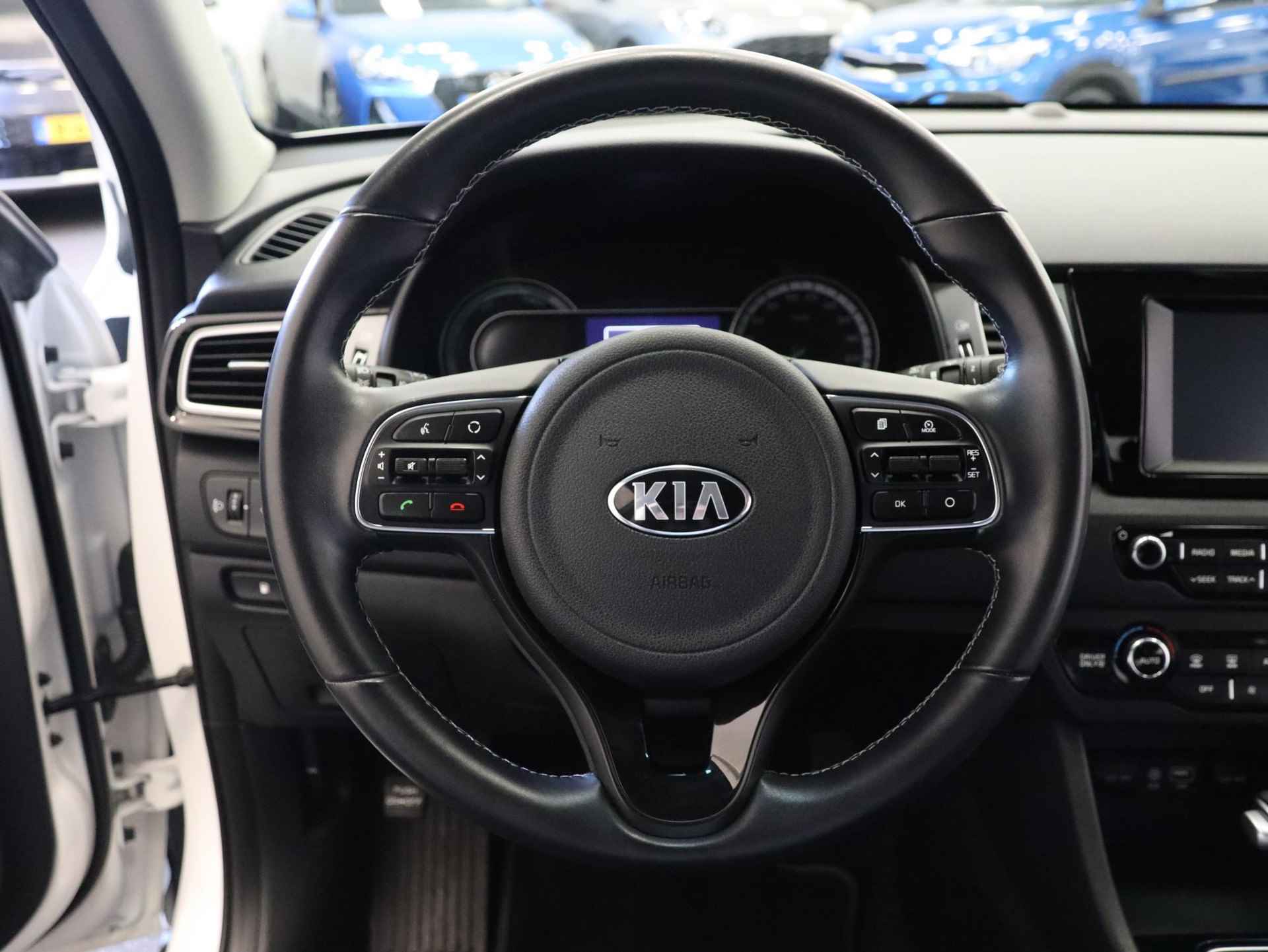 Kia Niro 1.6 GDi Hybrid First Edition | Navigatie | Camera | Climate control | Cruise control | Parkeersensoren achter | 18inch lichtmetalen velgen | - 32/35