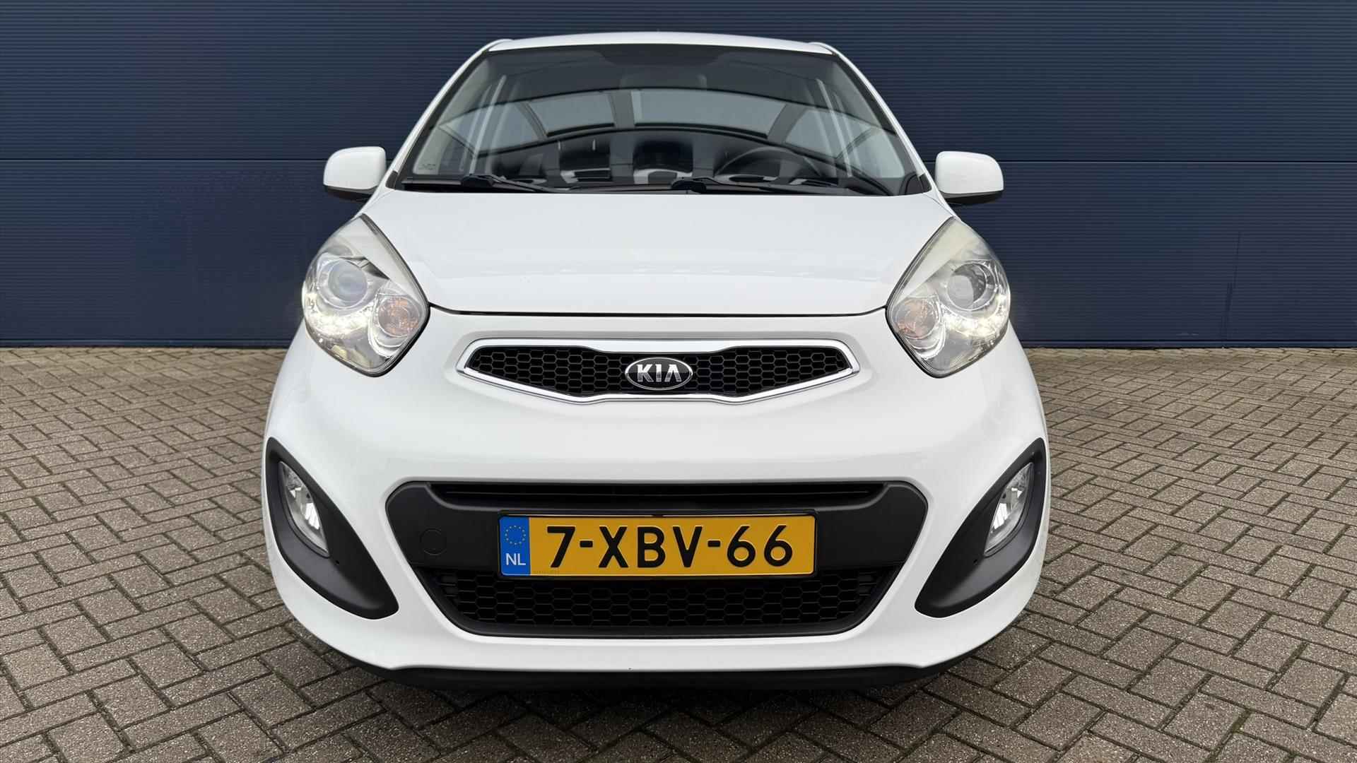 KIA Picanto 1.0 CVVT 5-DRS World Cup Edition | Airco | 15 - 5/31