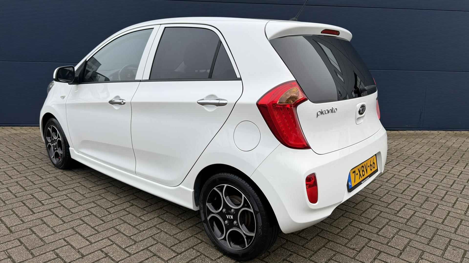 KIA Picanto 1.0 CVVT 5-DRS World Cup Edition | Airco | 15 - 10/31