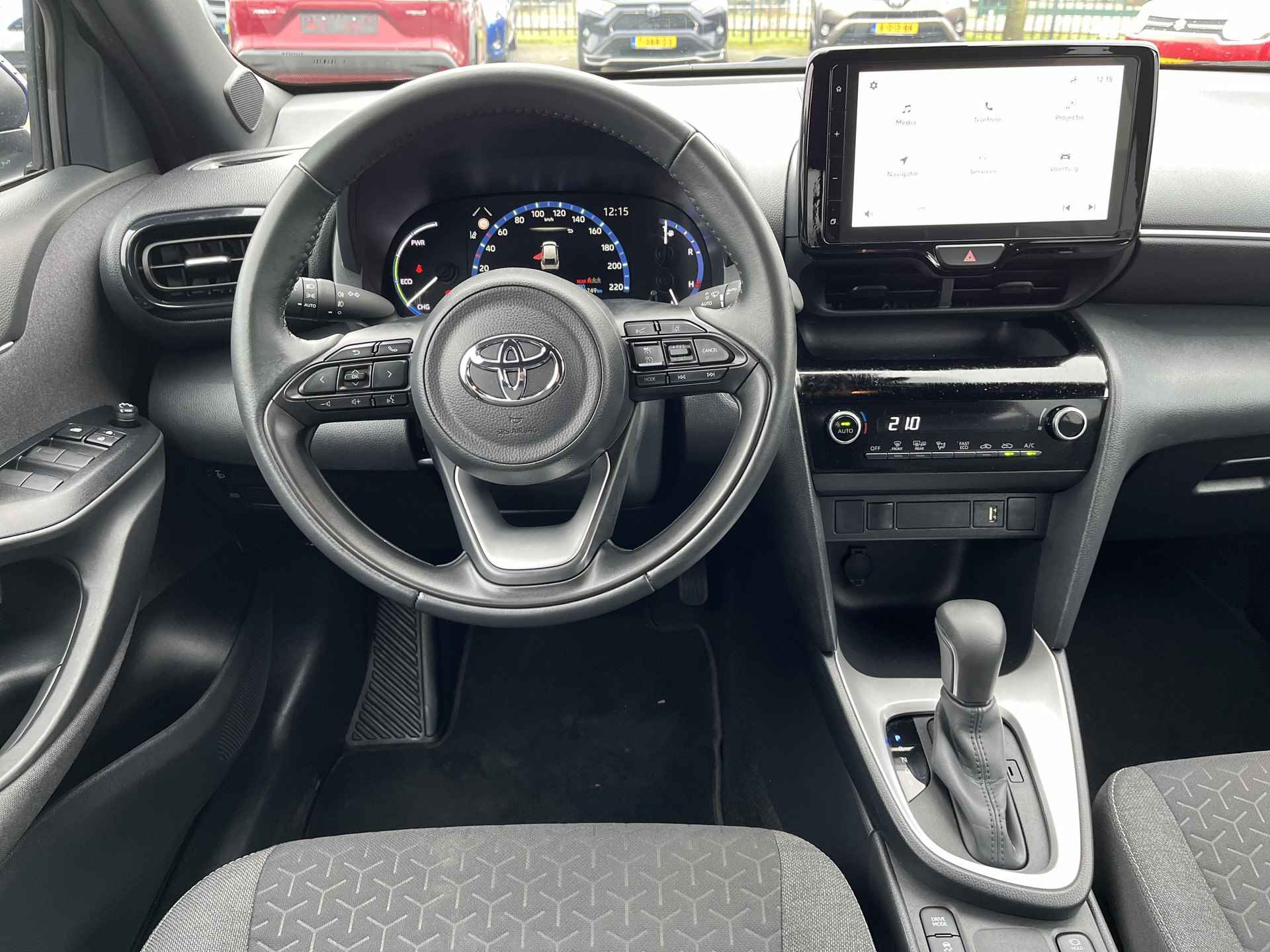 Toyota Yaris Cross 1.5 Hybrid Dynamic | Navigatie | Apple CarPlay/Android auto | Achteruitrijcamera - 16/31