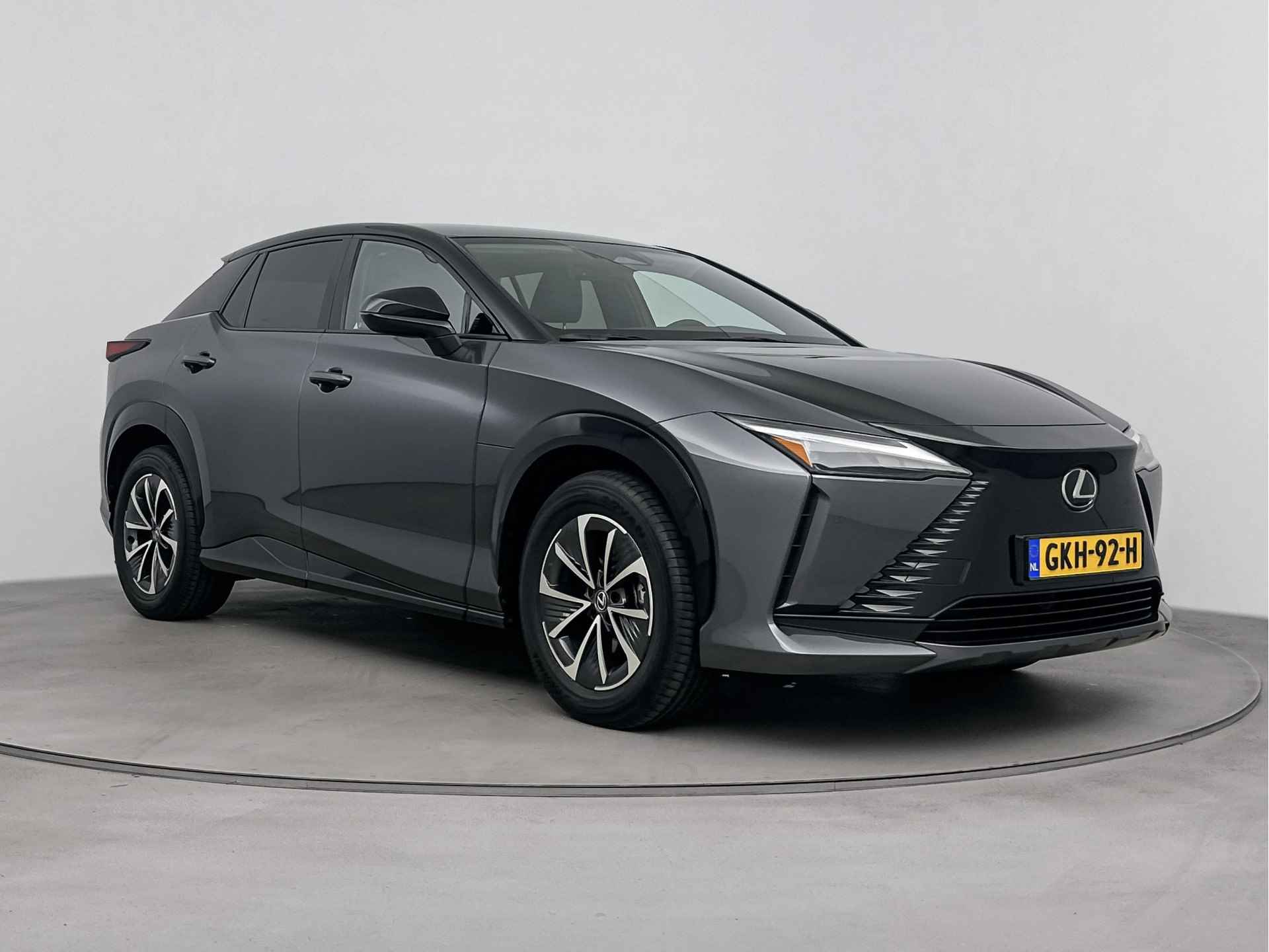 Lexus RZ 450e Executive Line 71 kWh | Demo | Direct Leverbaar | Tot 15 jaar batterijgarantie | - 28/41