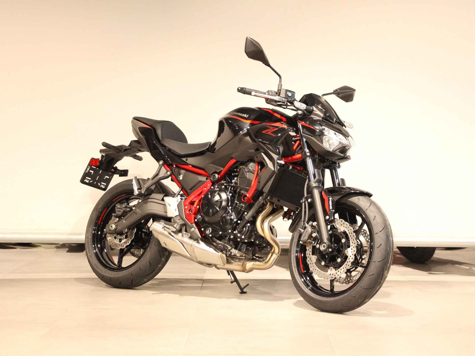 Kawasaki Z 650 - 2/16