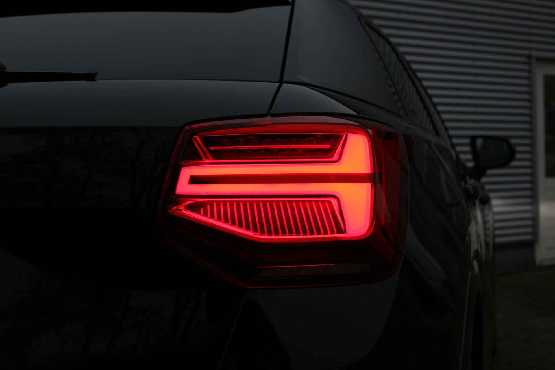 Audi Q2 35 TFSI Advanced edition // Black Optic - Camera - LED - Virtual Cockpit - Sportstuur - Navi. - Inclusief 12 mnd. Garantie - 25/29