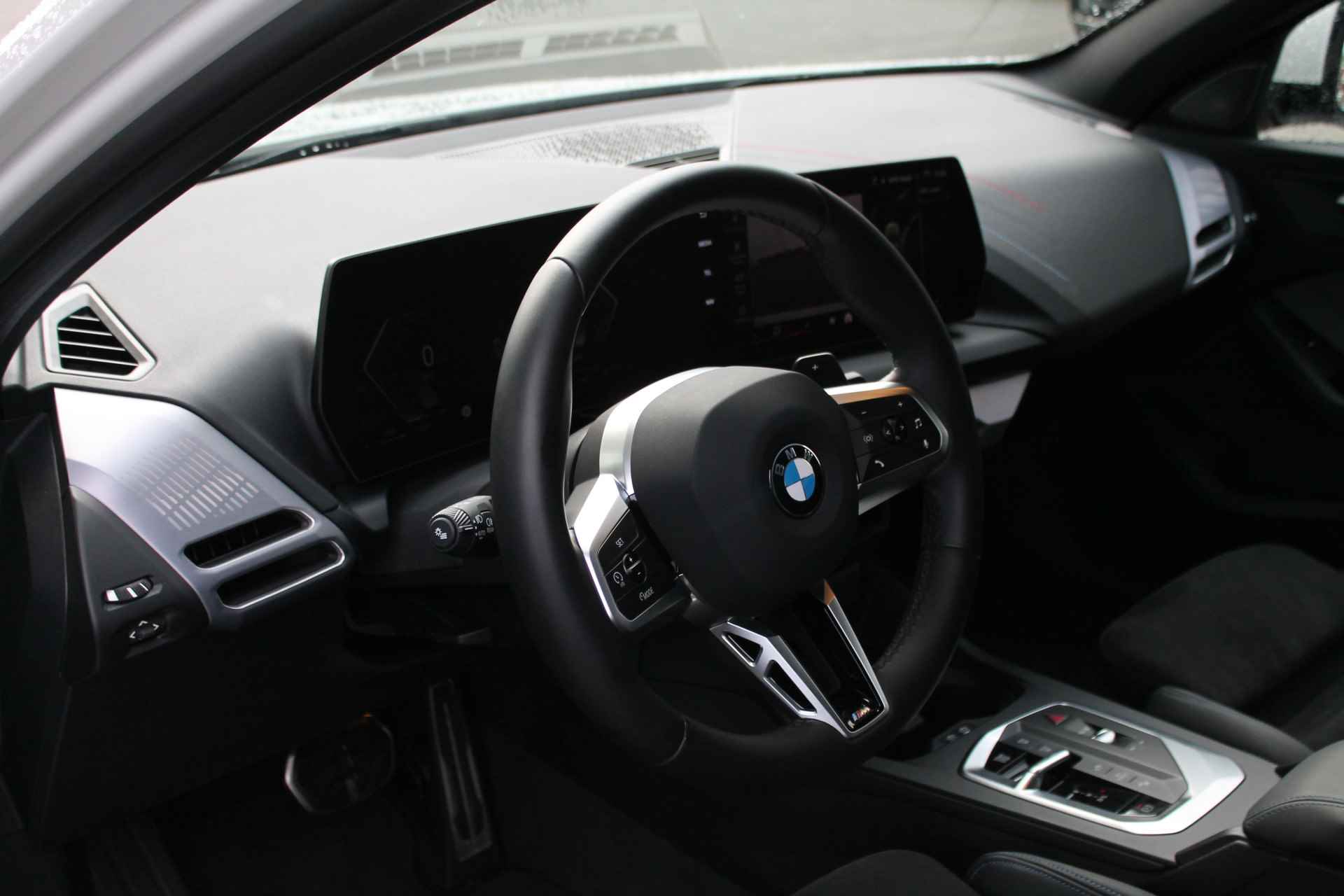 BMW 1-serie 120 High Executive M Sport Automaat / Sportstoelen / Stoelverwarming / M Adaptief onderstel / Adaptieve LED / Parking Assistant / Harman Kardon / Comfort Access - 14/14