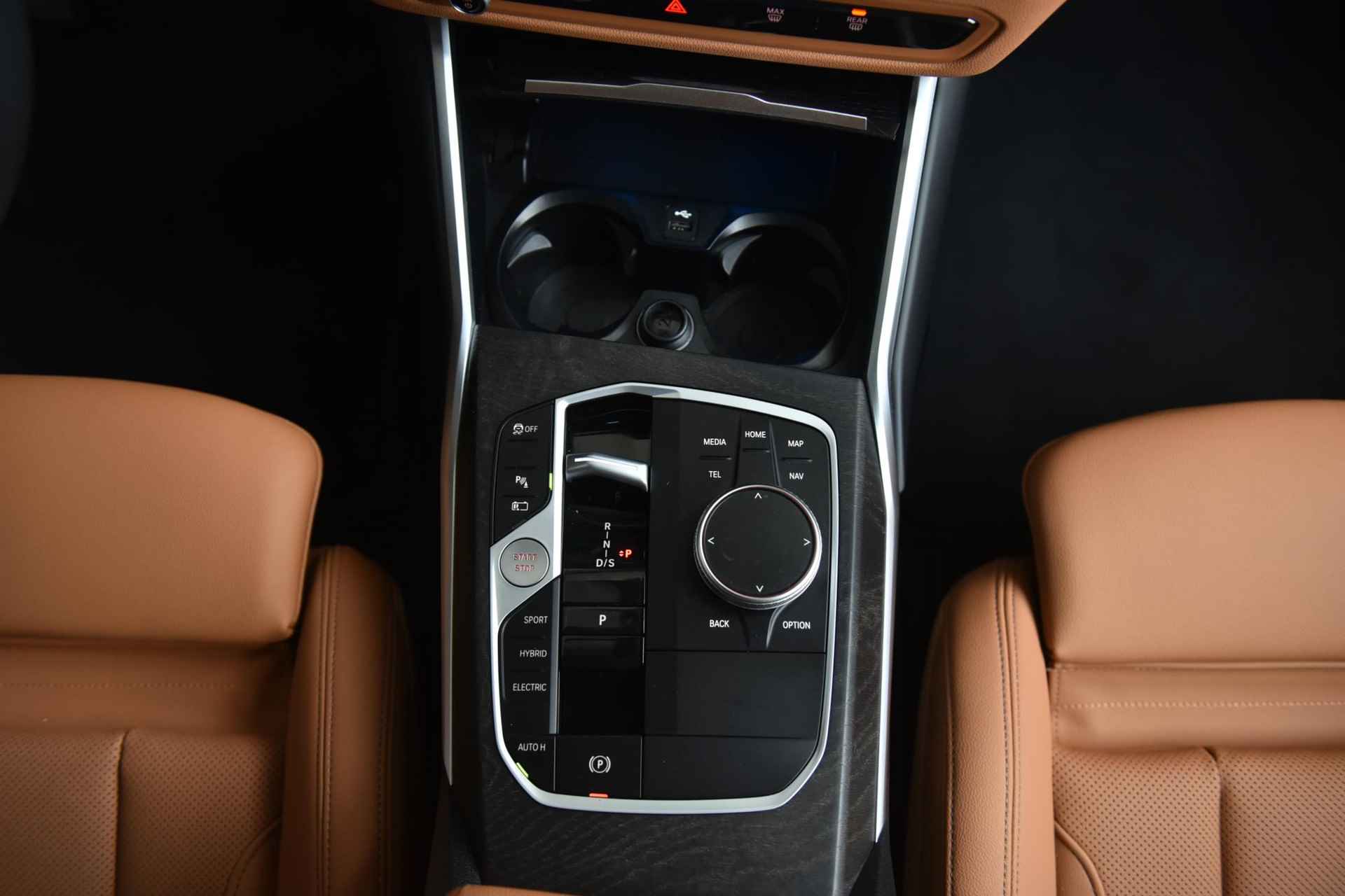 BMW 3 Serie Touring 330e High Executive / M sport /Active Cruise Control - 17/29