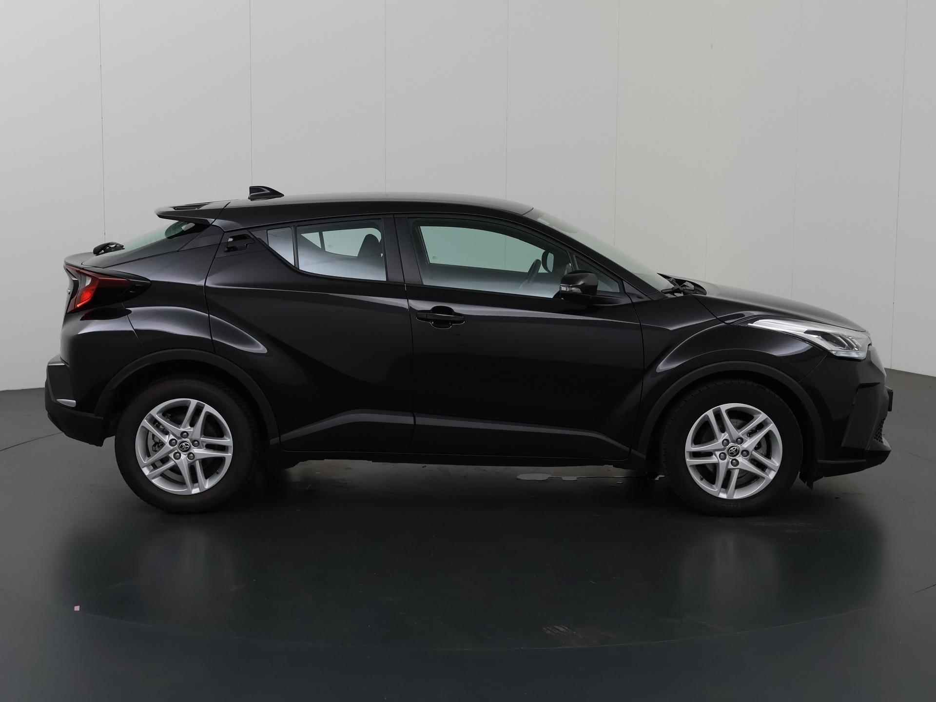 Toyota C-HR 1.8 Hybrid Dynamic |  Camera | Cruise Control | Climate Control | Apple CarPlay | Stoelverwarming | LED | Navigatie | Lichtmetalen Velgen | - 7/39