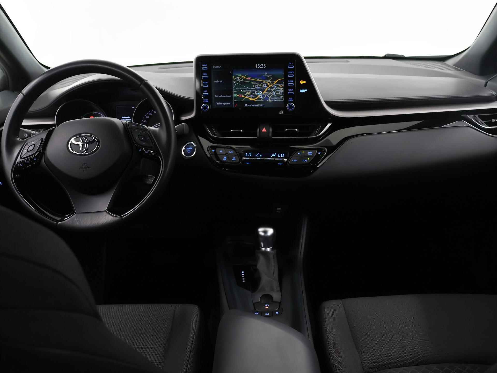 Toyota C-HR 1.8 Hybrid Dynamic |  Camera | Cruise Control | Climate Control | Apple CarPlay | Stoelverwarming | LED | Navigatie | Lichtmetalen Velgen | - 9/39