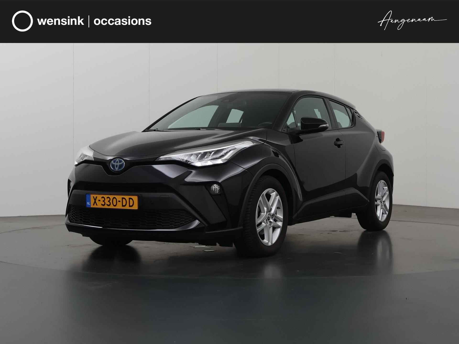 Toyota C-HR 1.8 Hybrid Dynamic |  Camera | Cruise Control | Climate Control | Apple CarPlay | Stoelverwarming | LED | Navigatie | Lichtmetalen Velgen | - 1/39