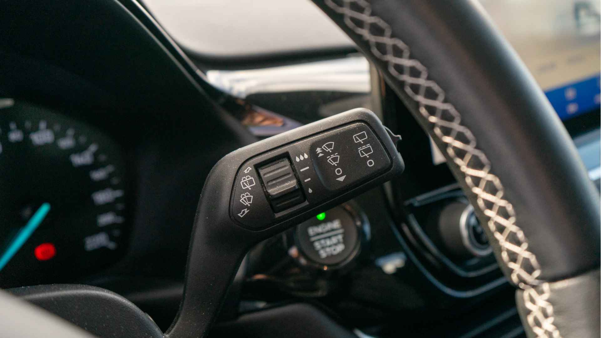 Ford Fiesta 1.0 EcoBoost Titanium | Camera | Parkeersensoren voor en achter | Trekhaak met afneembare kogel | Verwarmbare voorruit | Dealer onderhouden | - 20/26