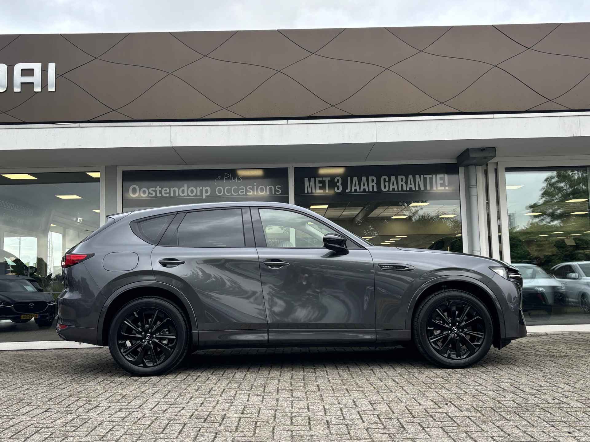 Mazda CX-60 2.5 e-SkyActiv PHEV Homura | Automaat | Navigatie | Cruise Control Adaptief | Climate Control | Parkeersensoren | Parkeercamera | 36Mnd. Garantie | Rijklaar! | - 8/31