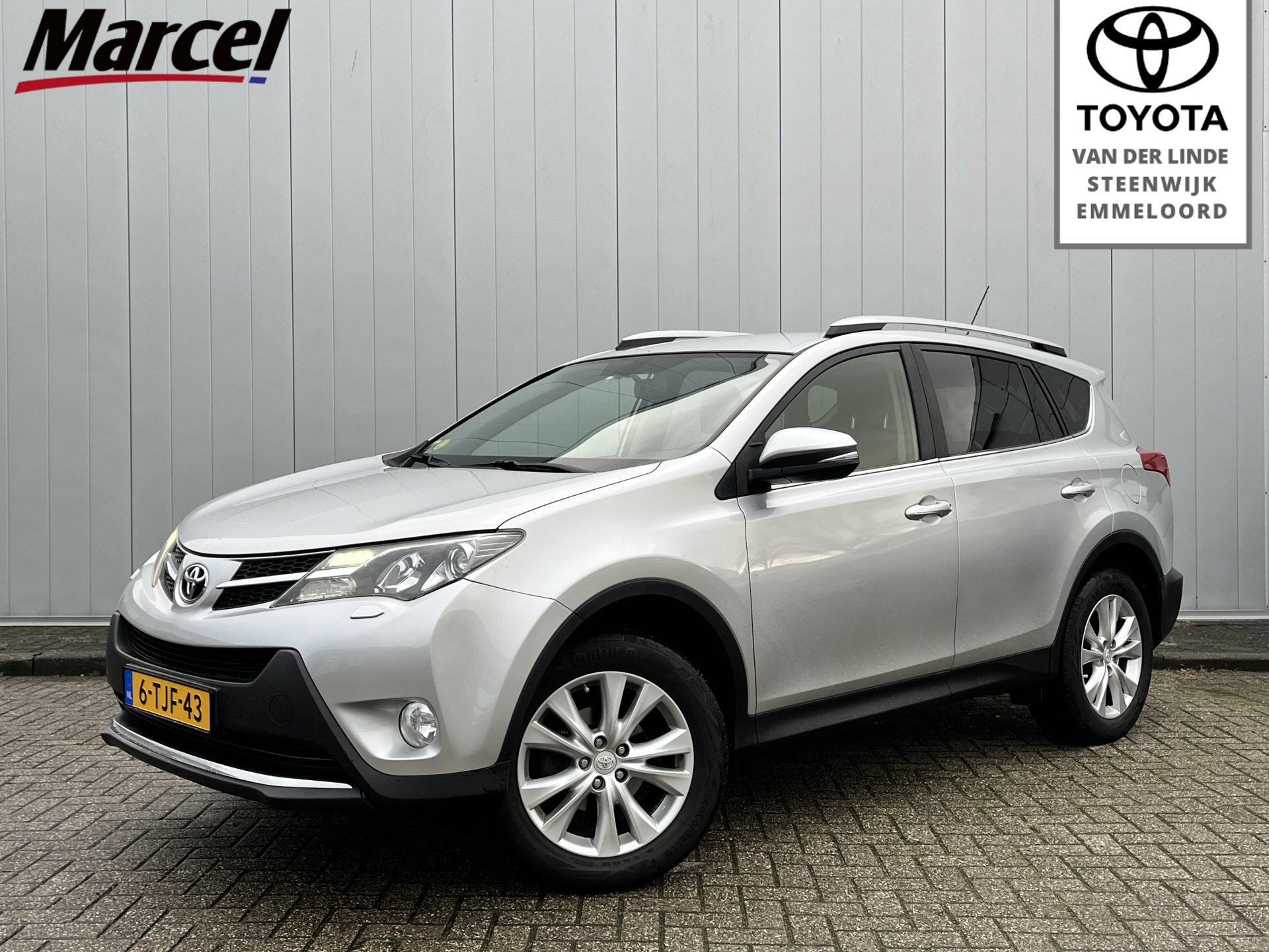 Toyota RAV4 2.2D Executive Business 4WD Leder Stoelverwarming BTW AUTO