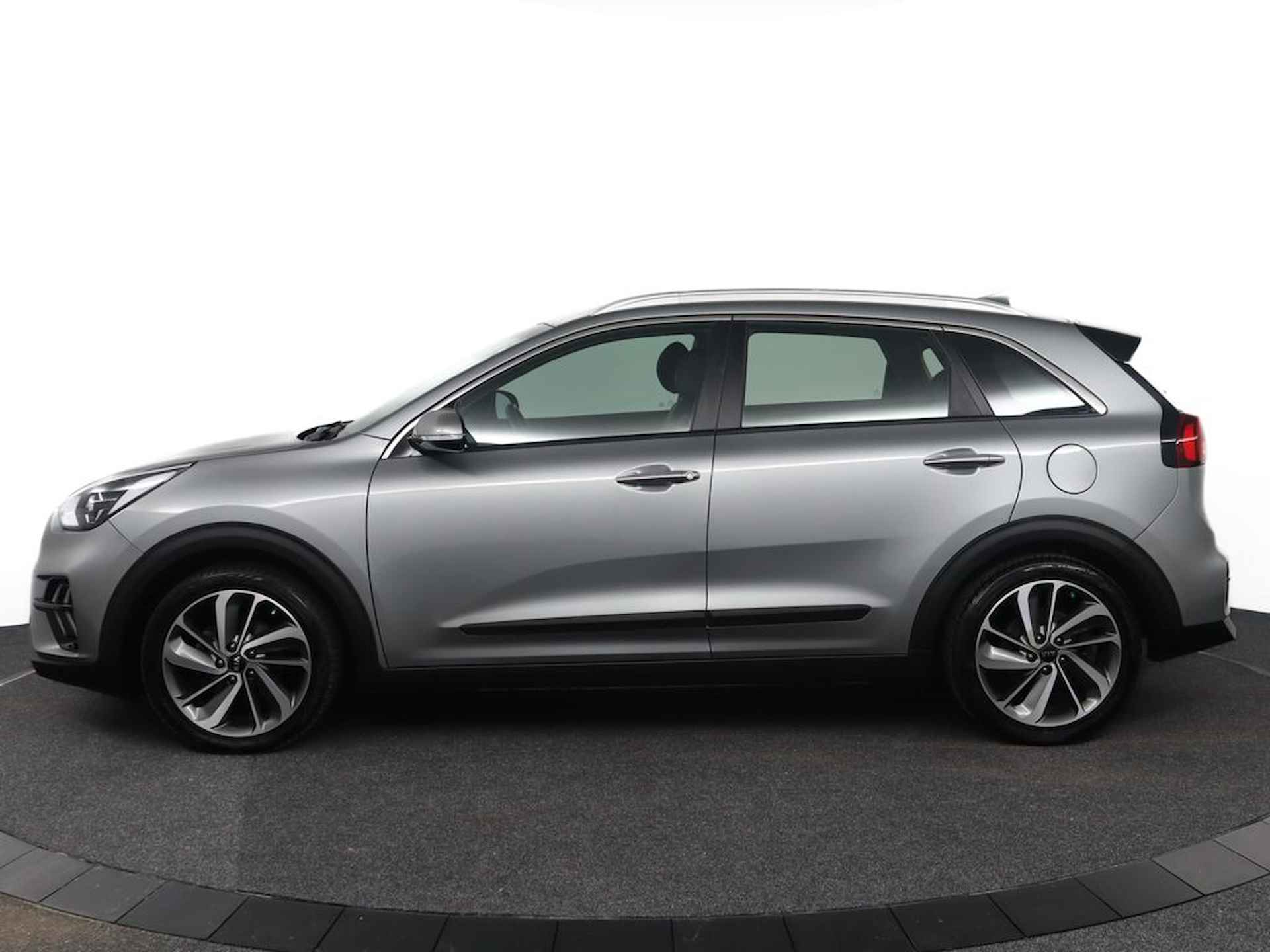 Kia Niro 1.6 GDi Hybrid Edition - Trekhaak - 17 inch lichtmetalen velgen - Apple Carplay/Android Auto - All seasonbanden 12 Maanden Bovag garantie - 3/55