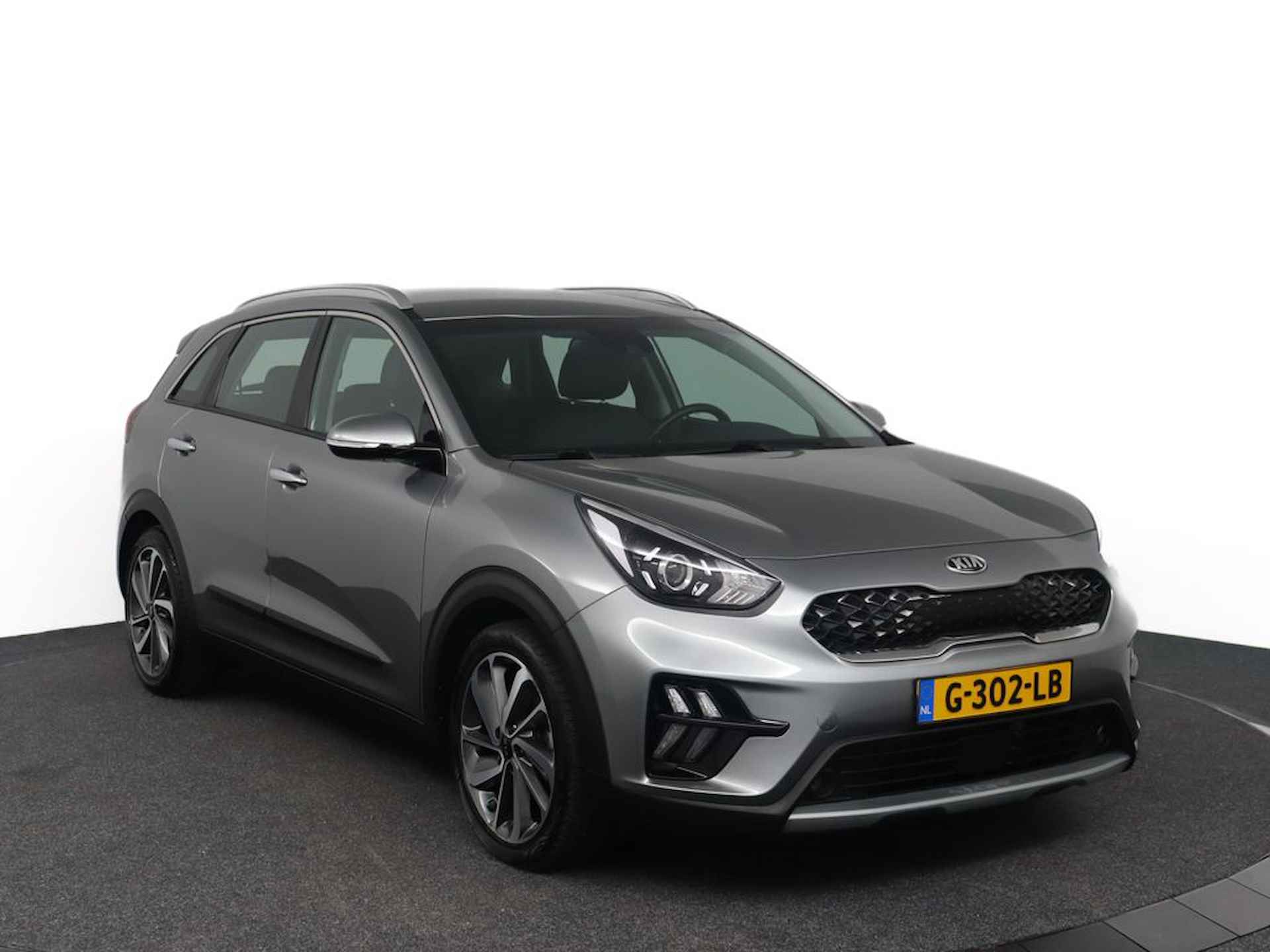 Kia Niro 1.6 GDi Hybrid Edition - Trekhaak - 17 inch lichtmetalen velgen - Apple Carplay/Android Auto - All seasonbanden 12 Maanden Bovag garantie - 11/55