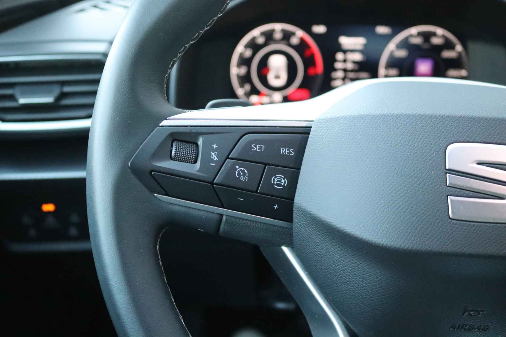 SEAT Leon Sportstourer 110PK eTSI Automaat Style Gr.-Navigatie/Parkeerhulp/LED/Carplay-Android - 16/31
