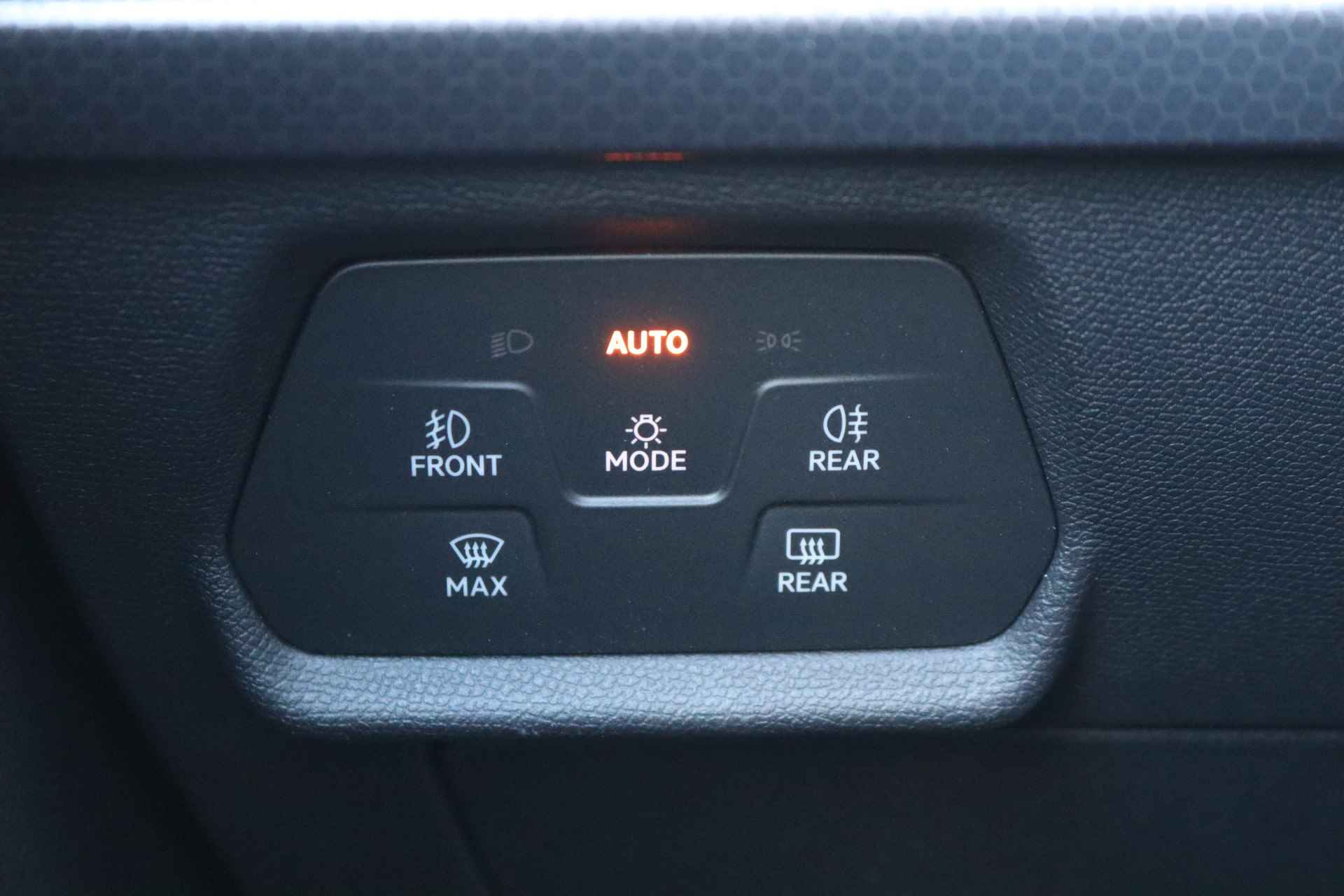 SEAT Leon Sportstourer 110PK eTSI Automaat Style Gr.-Navigatie/Parkeerhulp/LED/Carplay-Android - 26/31