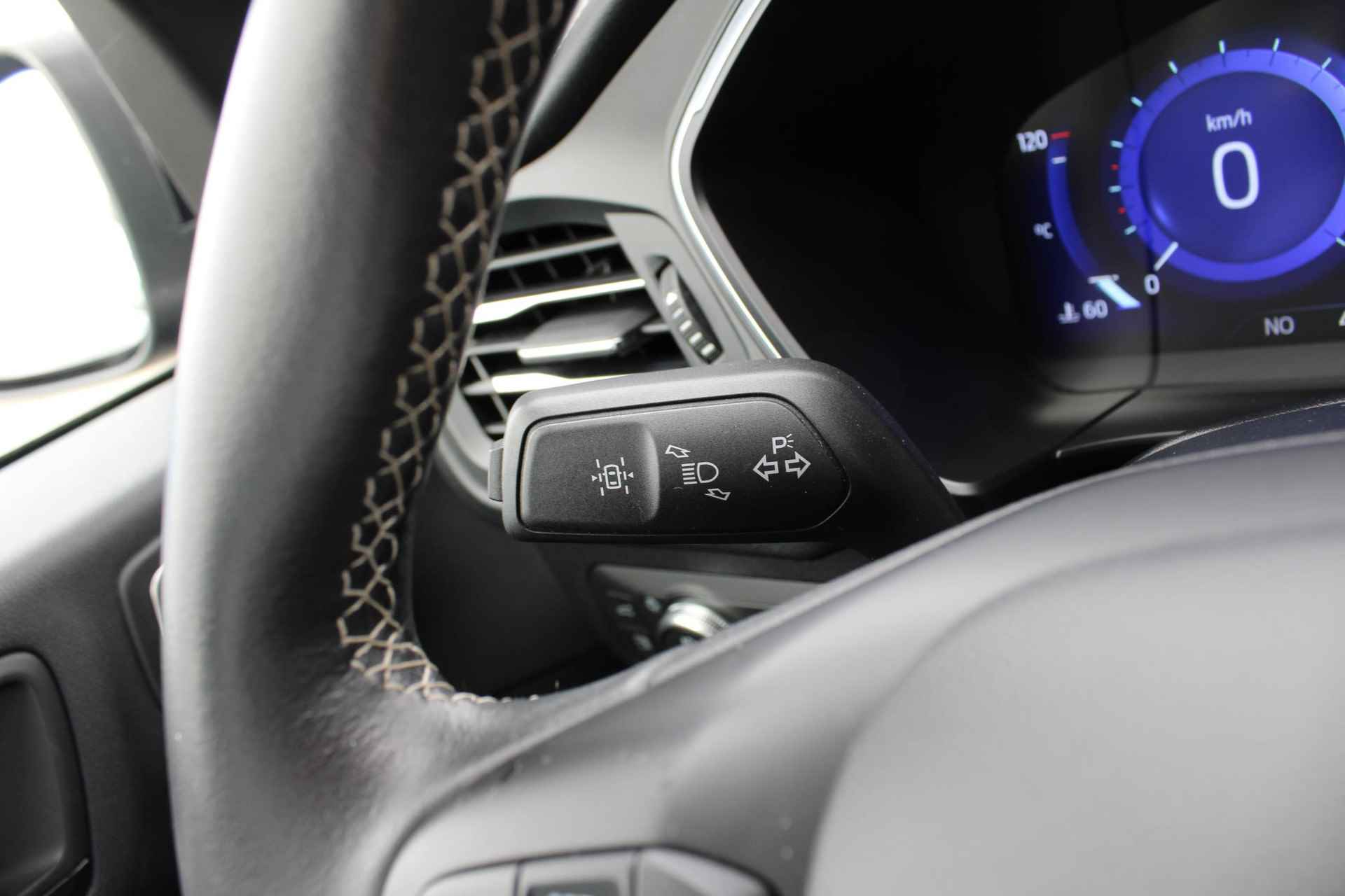 Ford Kuga 2.5 PHEV Vignale | Trekhaak | Stoelverwarming | Climate Control | Navigatie | B&O Audio | - 30/45