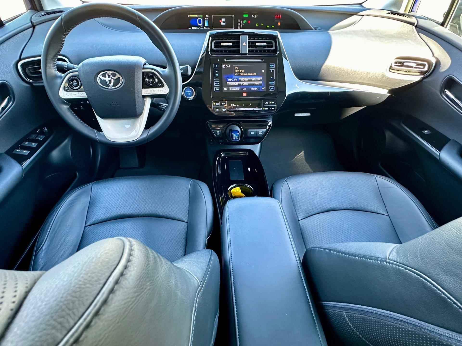 Toyota Prius 1.8 Hybrid Executive Leer, LED, KeyLess, JBL, HUD - 12/56