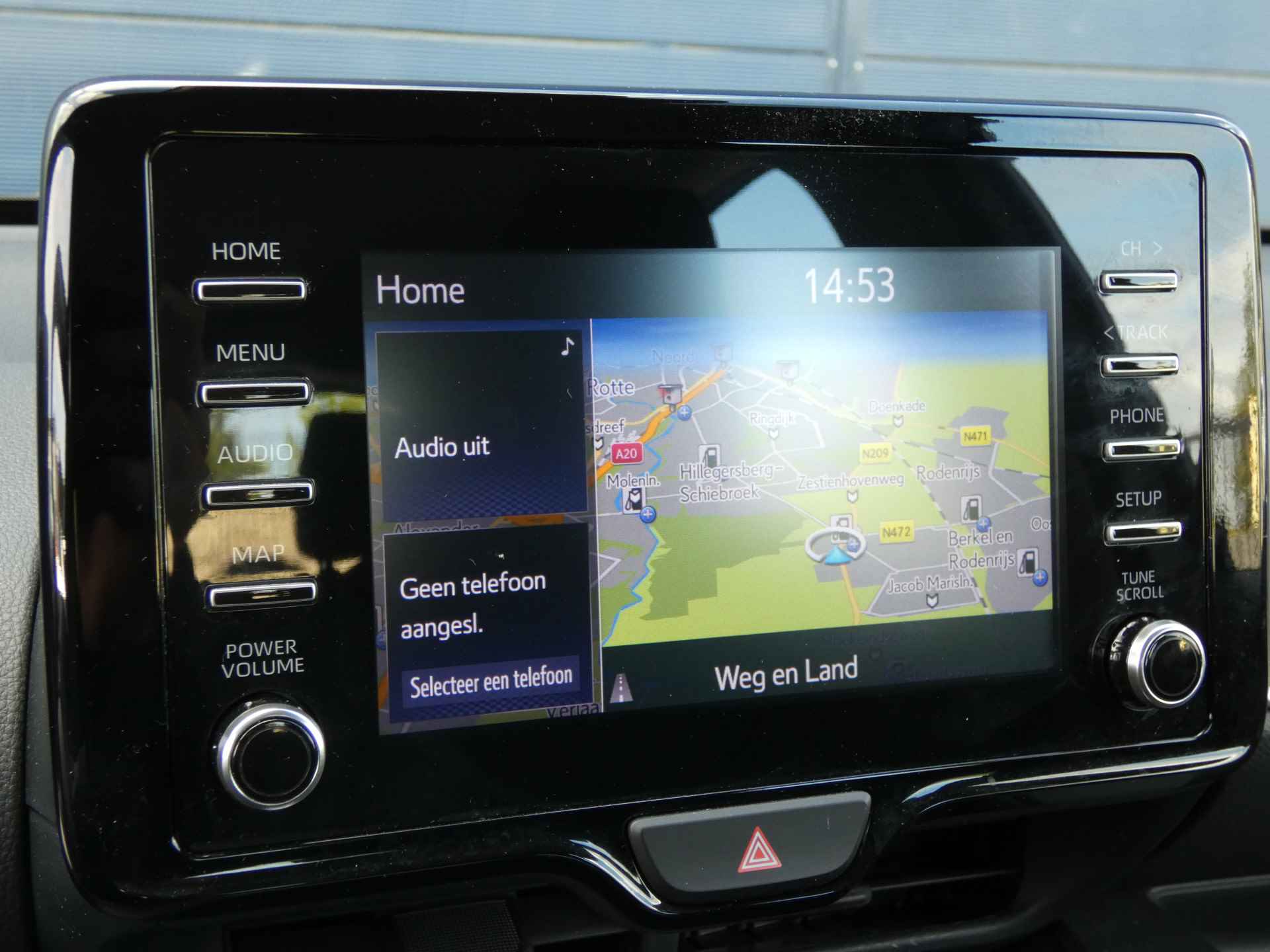 Toyota Yaris 1.5 Hybrid Active Automaat | Navigatie | Apple Carplay & Android Auto | Climate Control - 25/42