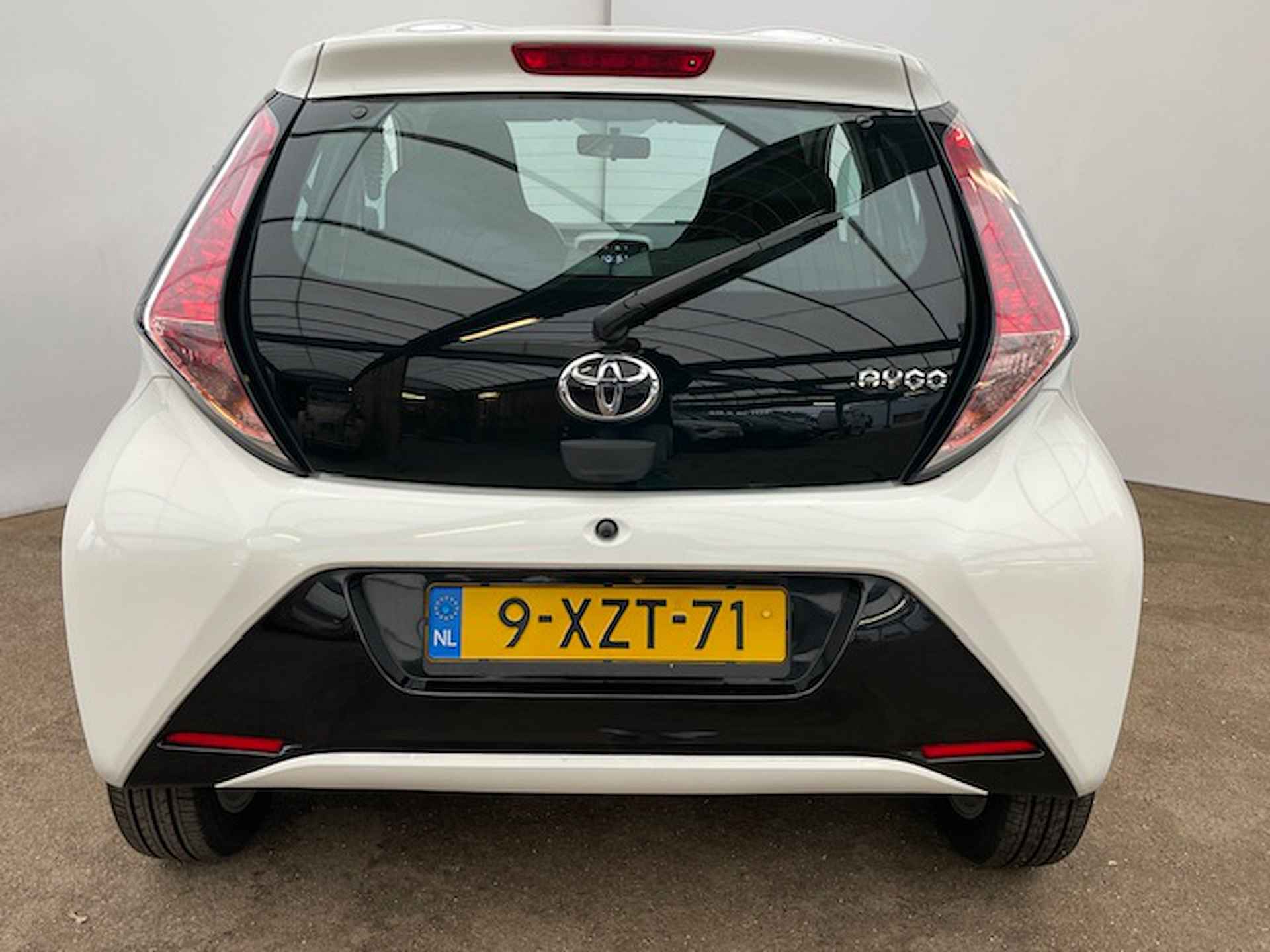 Toyota Aygo 1.0 VVT-i 69pk 5D x-play - 4/14